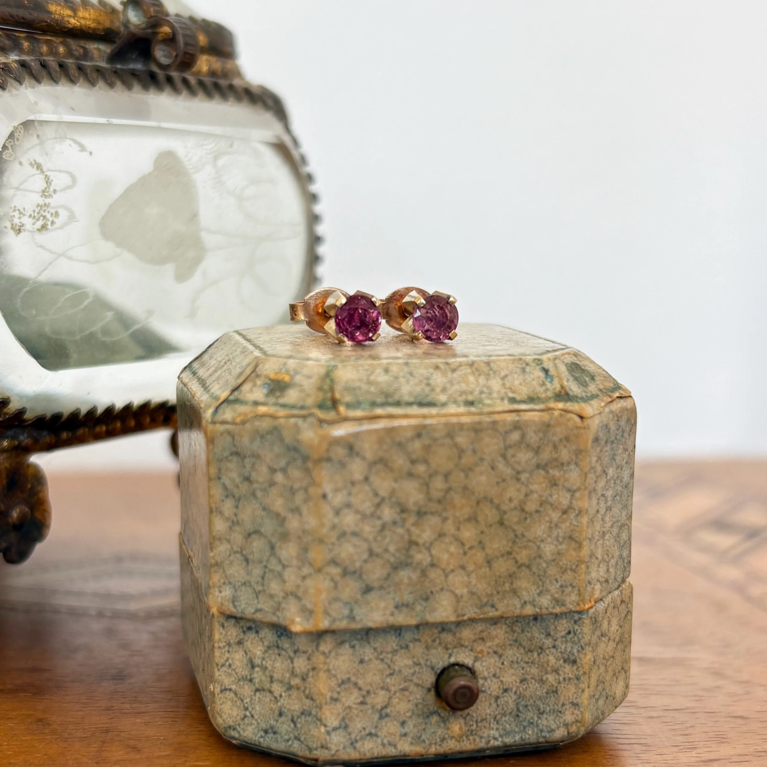 EA036 garnet studs 11.jpg