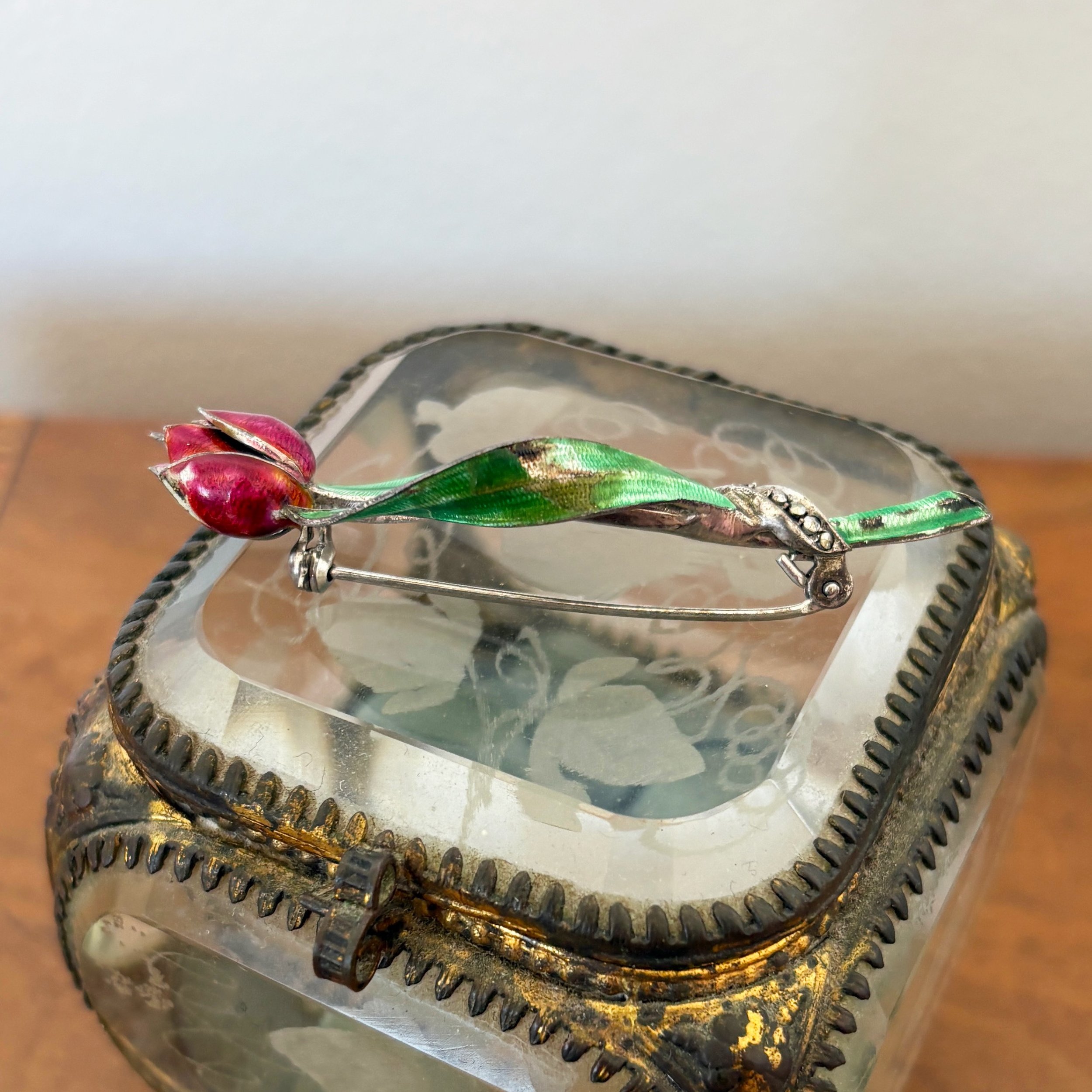 BRA018 enamel flower 13.jpg