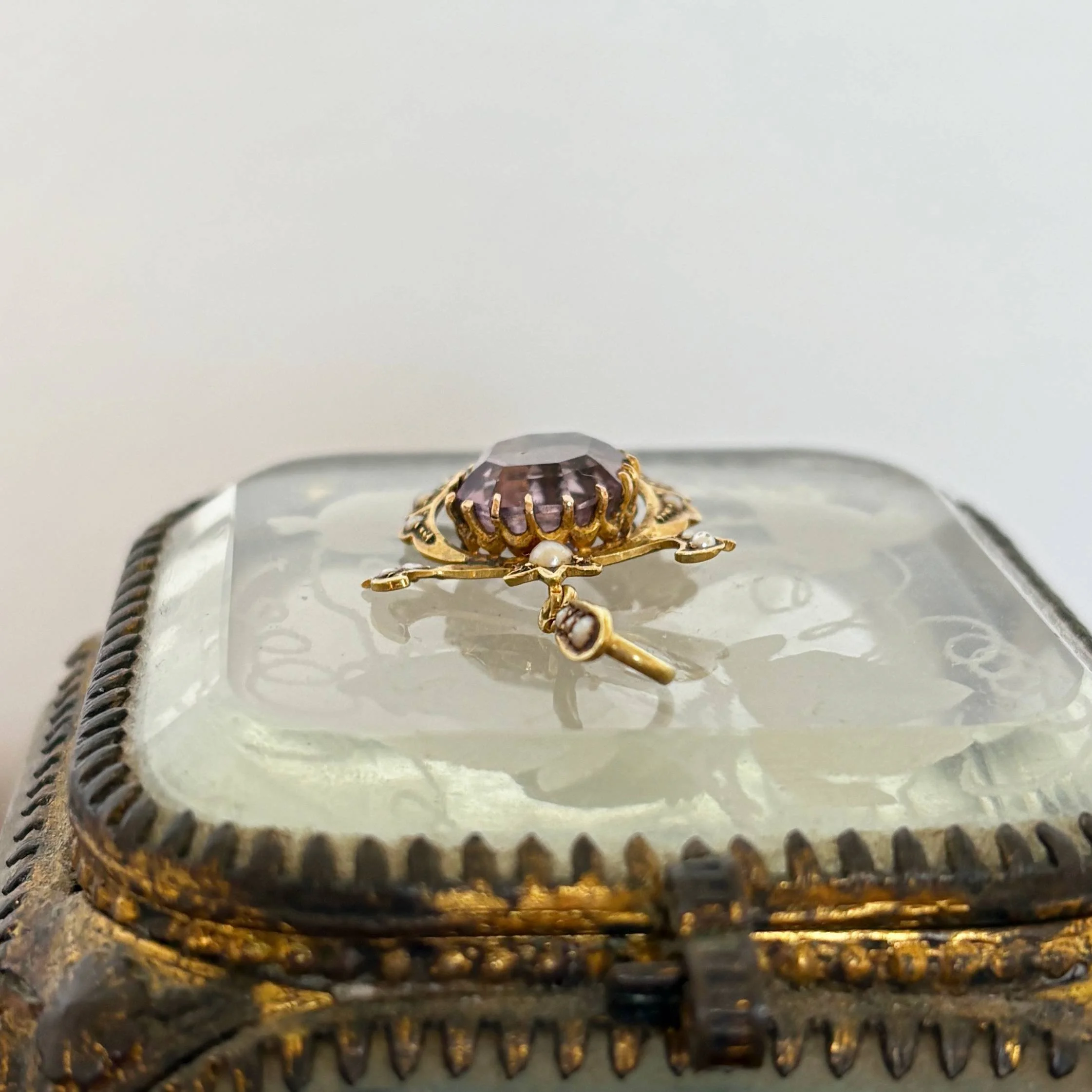 CA288 horned amethyst 10.jpg