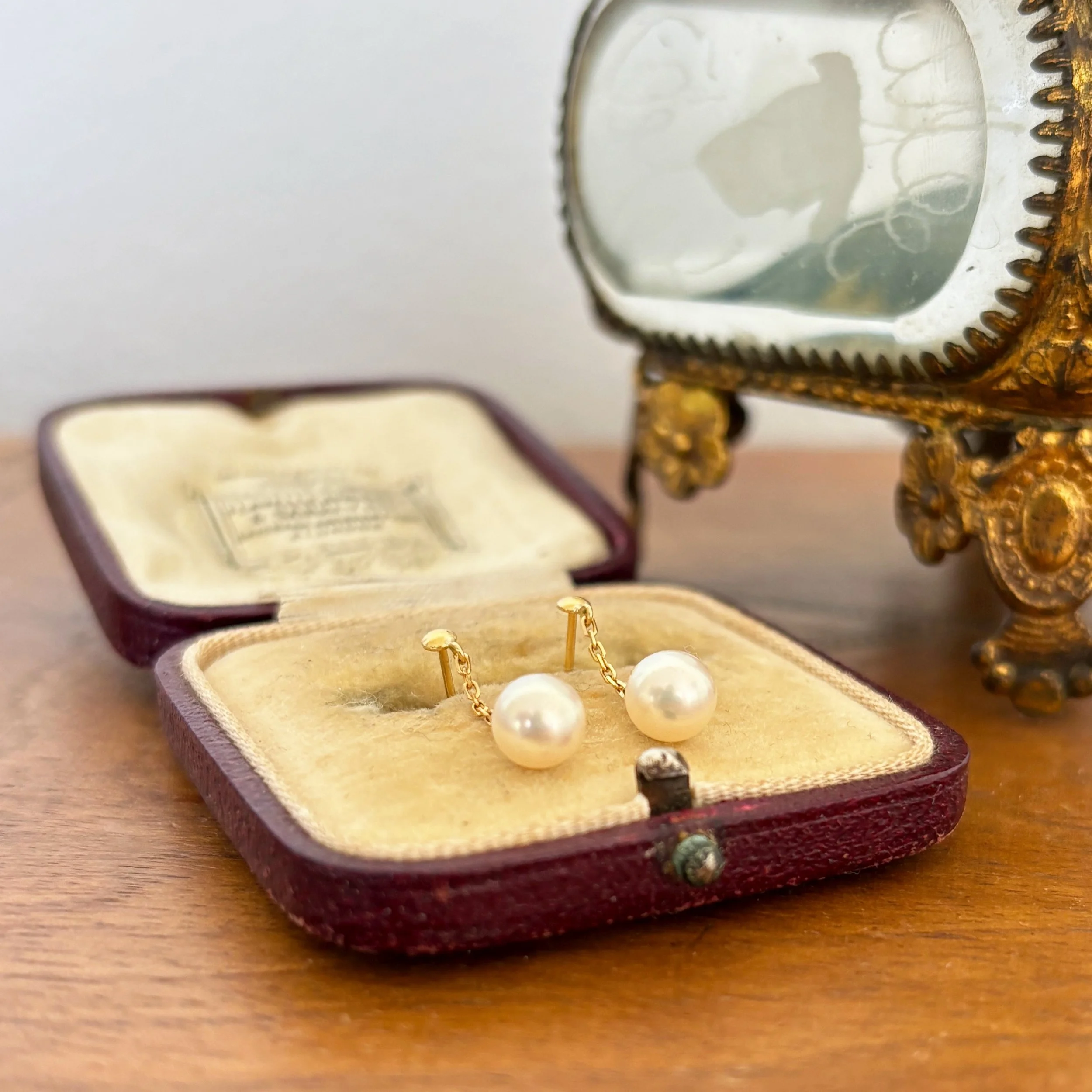 EA037 pearl drop earrings 7.jpg