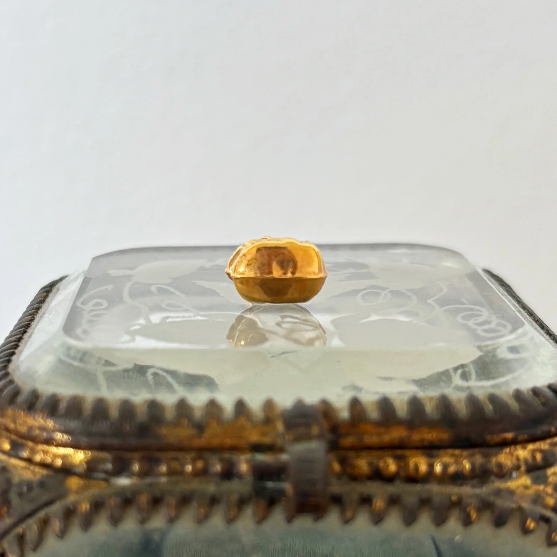 CA306 puffy buddha 1.jpg