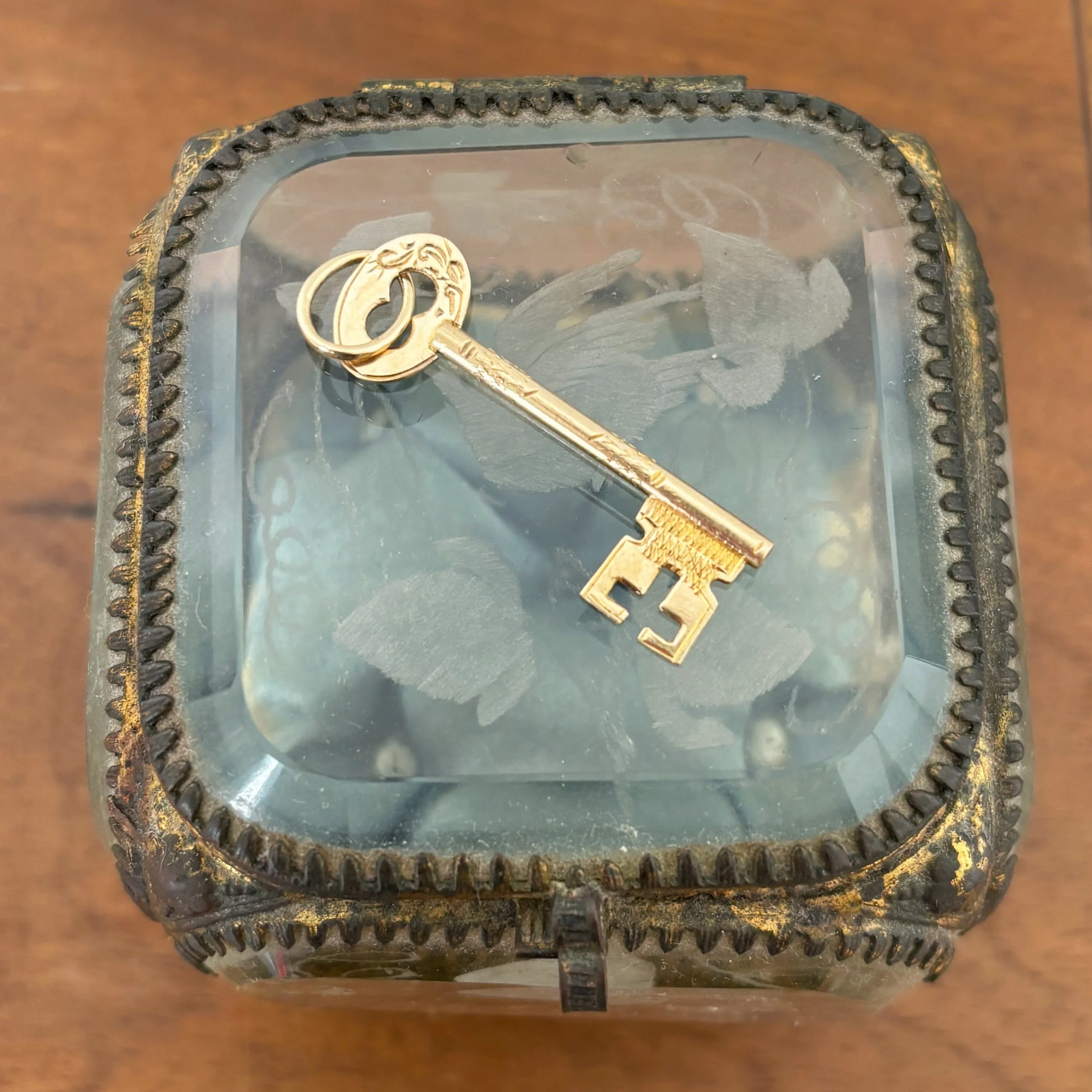 CA295 engraved key 4.jpg