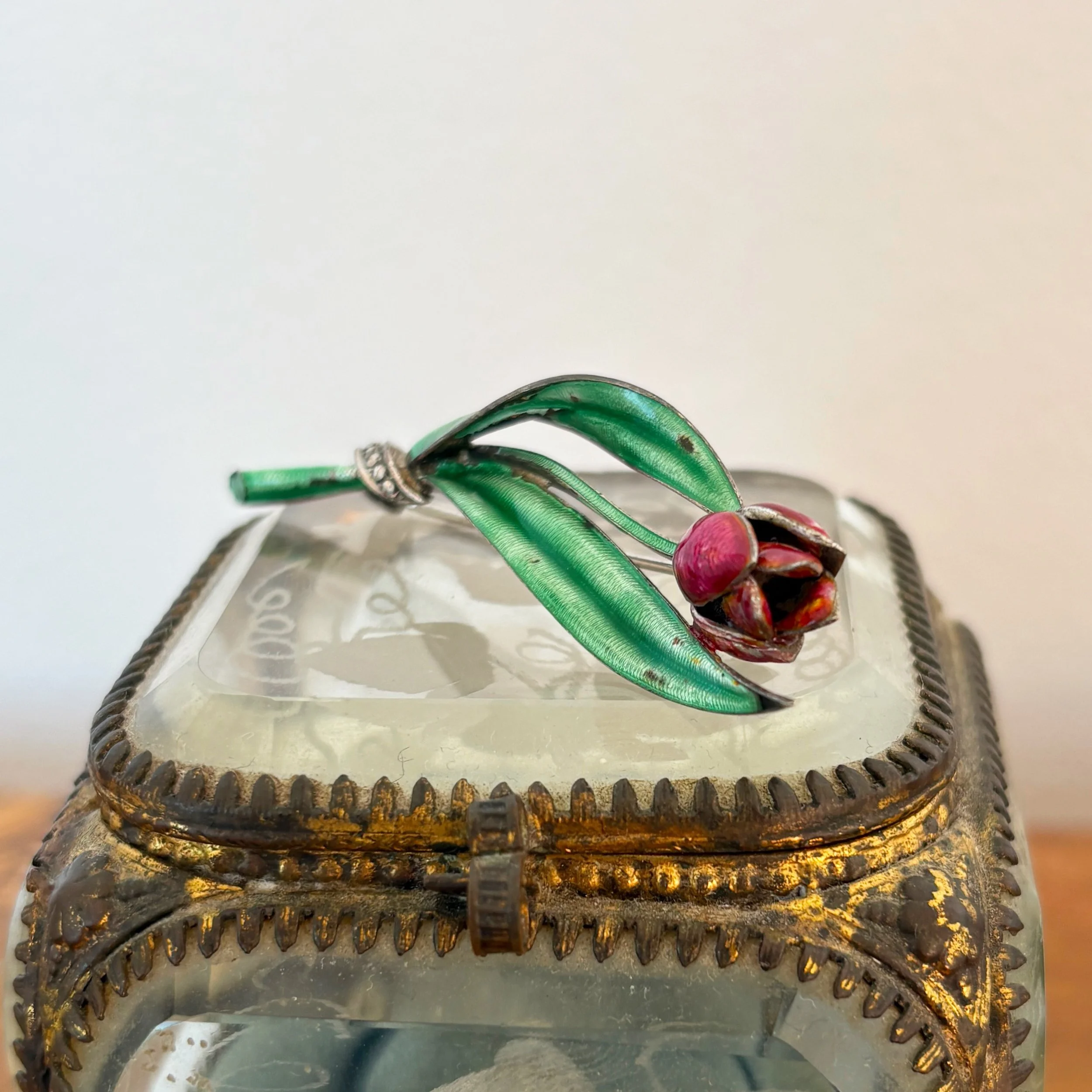 BRA018 enamel flower 28.jpg