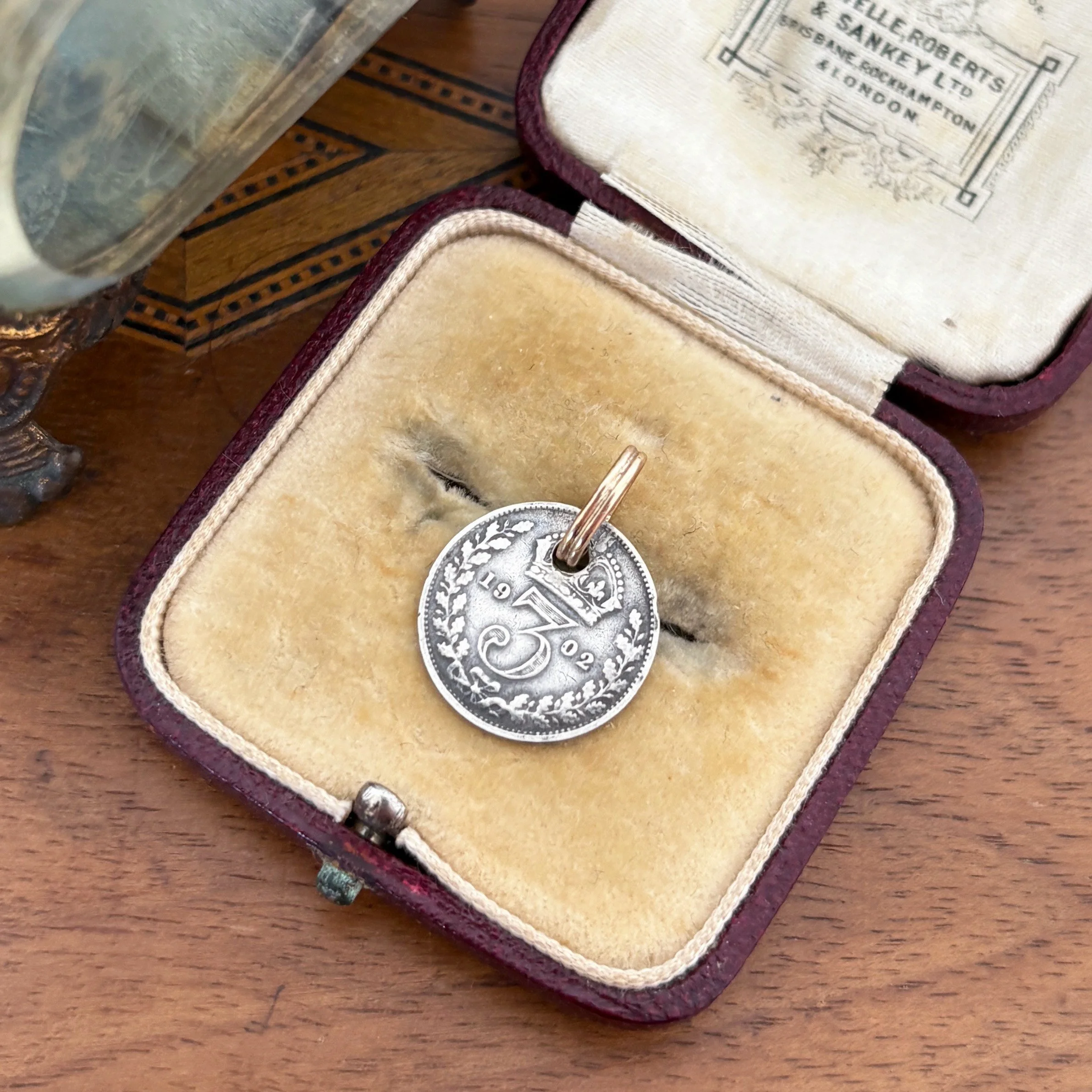 CA293 three pence3.jpg