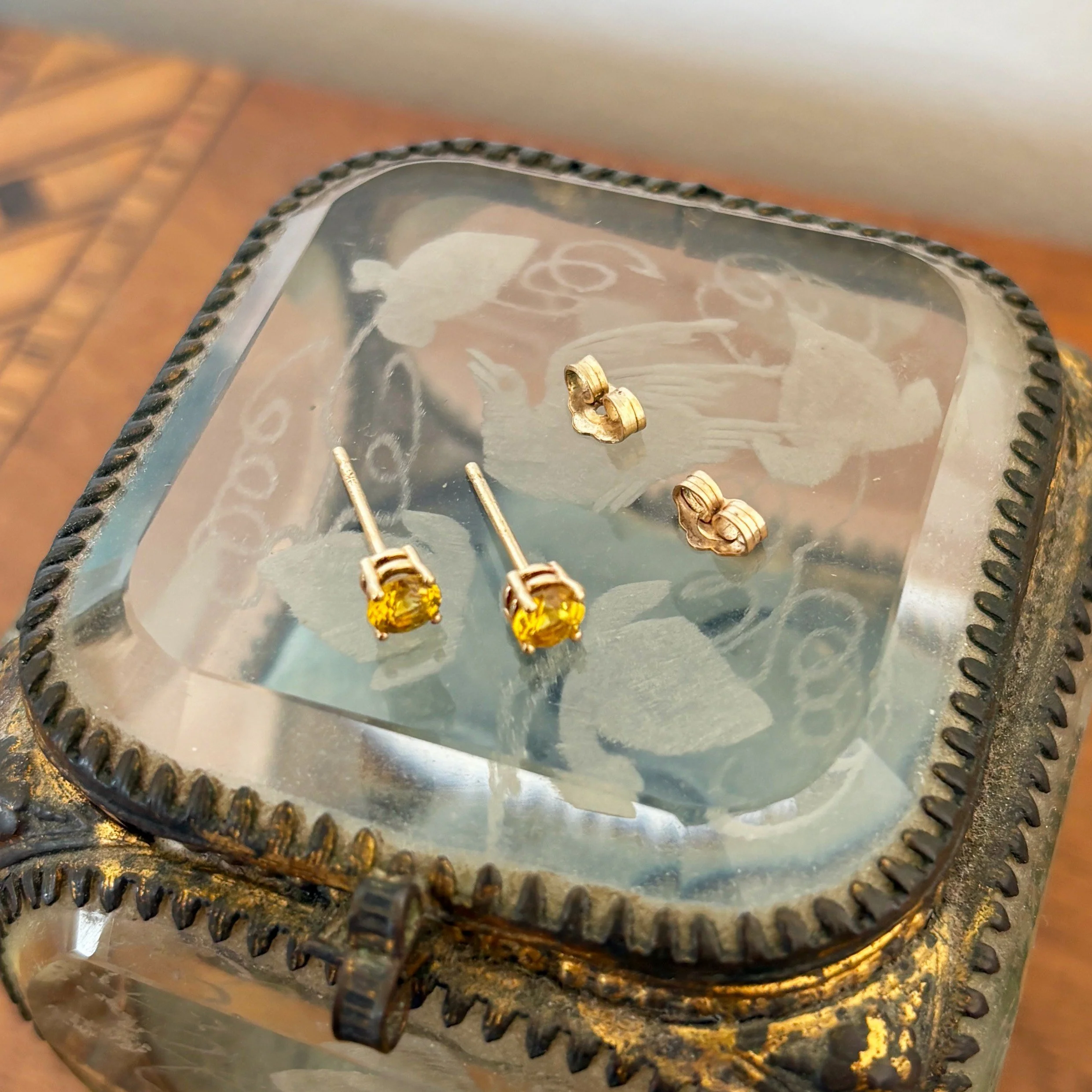 EA032 citrine studs 12.jpg