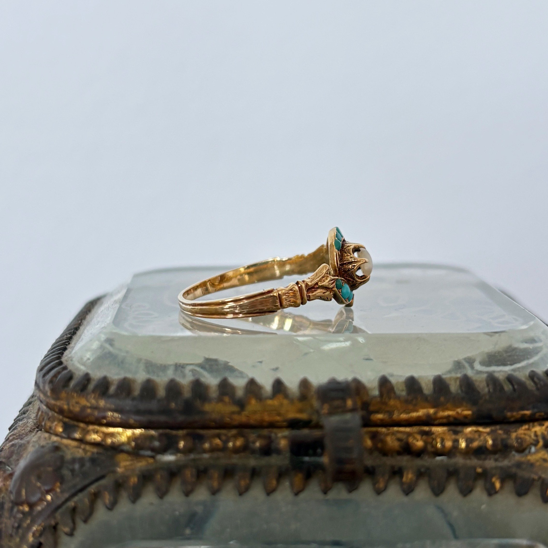 RA359 turquoise and pearl ring 7.jpg
