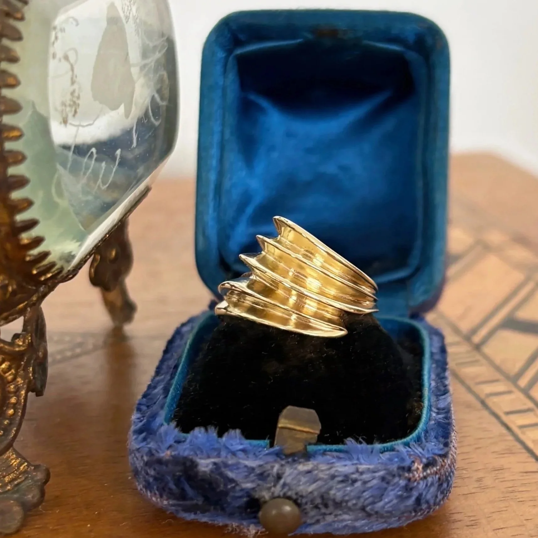 Sculptural Ring in 14ct Gold
