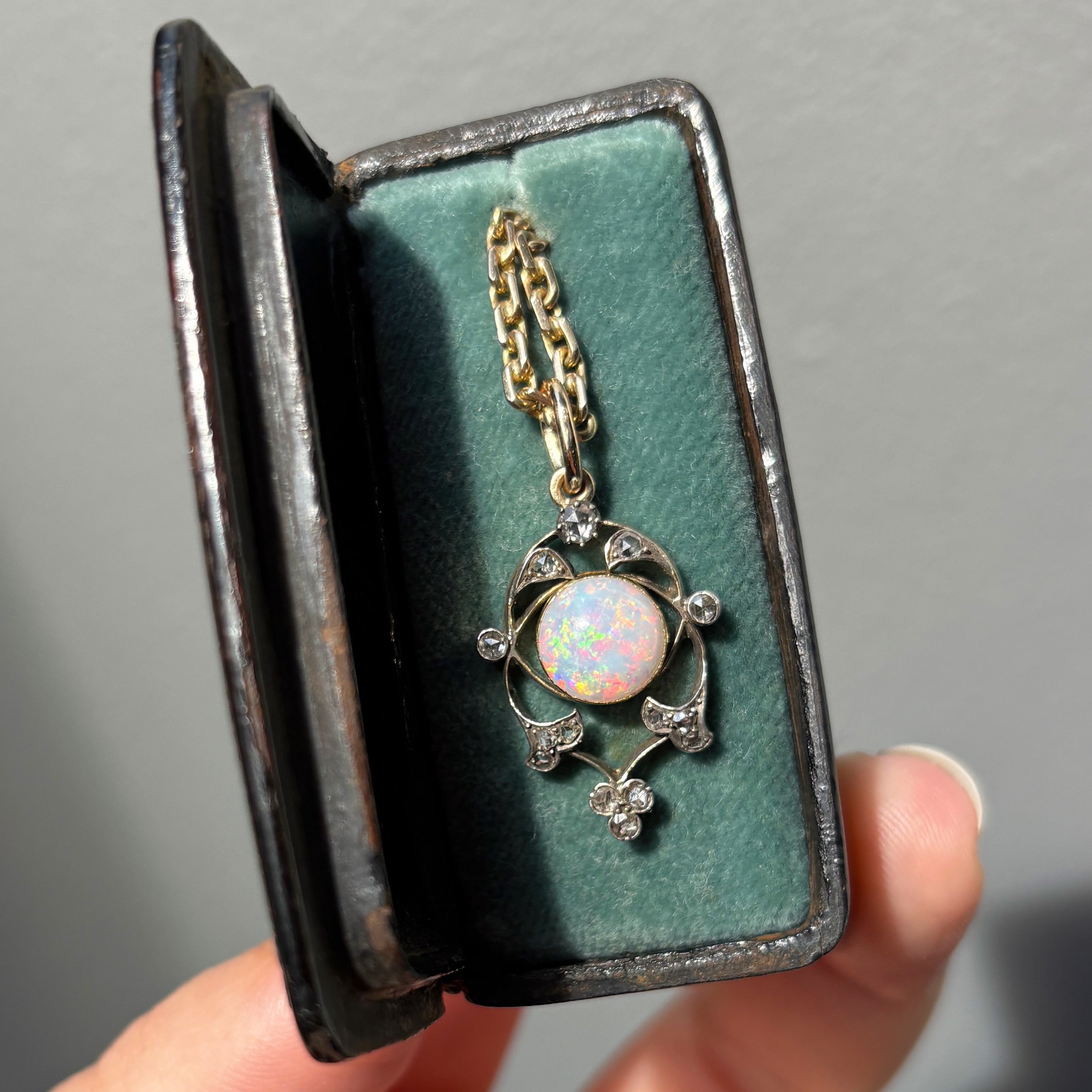 CA314 art nouveau opal 12.jpg