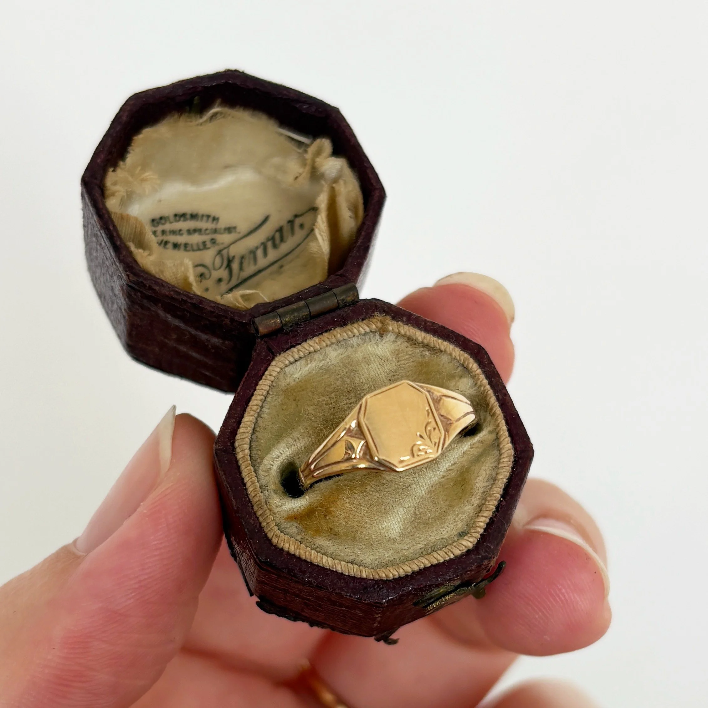 RA351 dainty signet 7.jpg