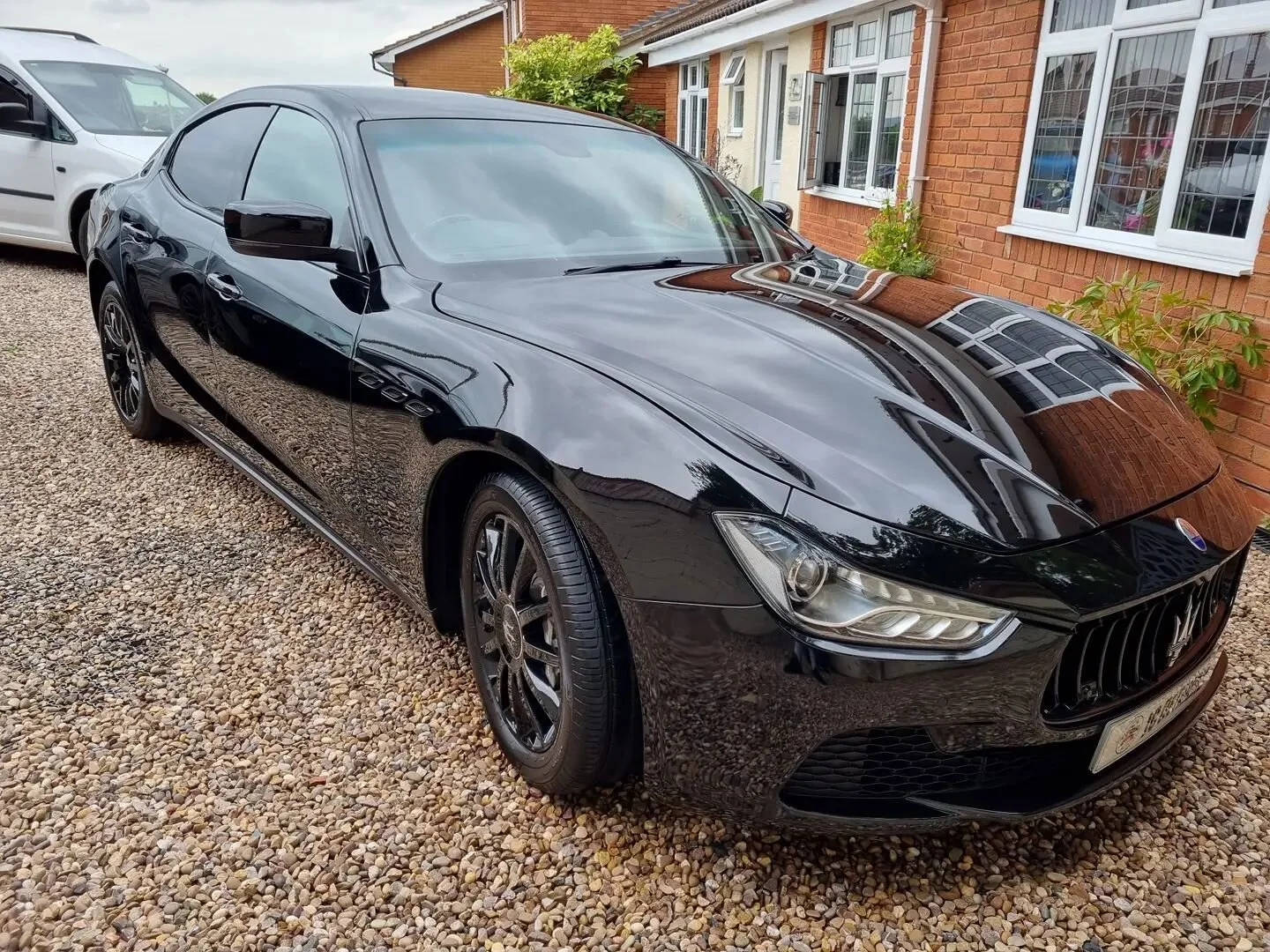 Maserati Ghibli Full Valet plus exterior protection add ons.

Treated this Italian beauty to an exterior deep clean including tar and iron fallout removal before applying a layer of ceramic wax to the paintwork.

Glass was coated in H2go and wheels c