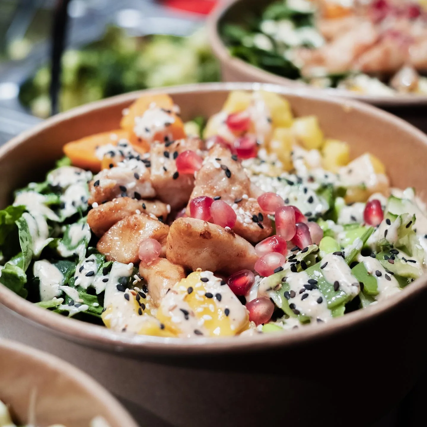 Need a little ☀️in your life? Then you should come and grab a Tiki Bowl 💛
.
.
.
.
.
.
#masterofbowls #pokebowl #bowlfood #hamburg #healthyfood #foodporn #food #foodlover #fresh #fruit #juice #tasty #vegan #vegetarian #germany #apple #fruity #soulfoo