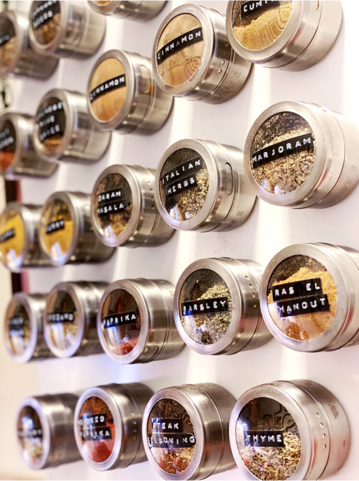 MAGNETIC SPICE JARS (FOR YOUR BOILER, EXAMPLE) Hagen