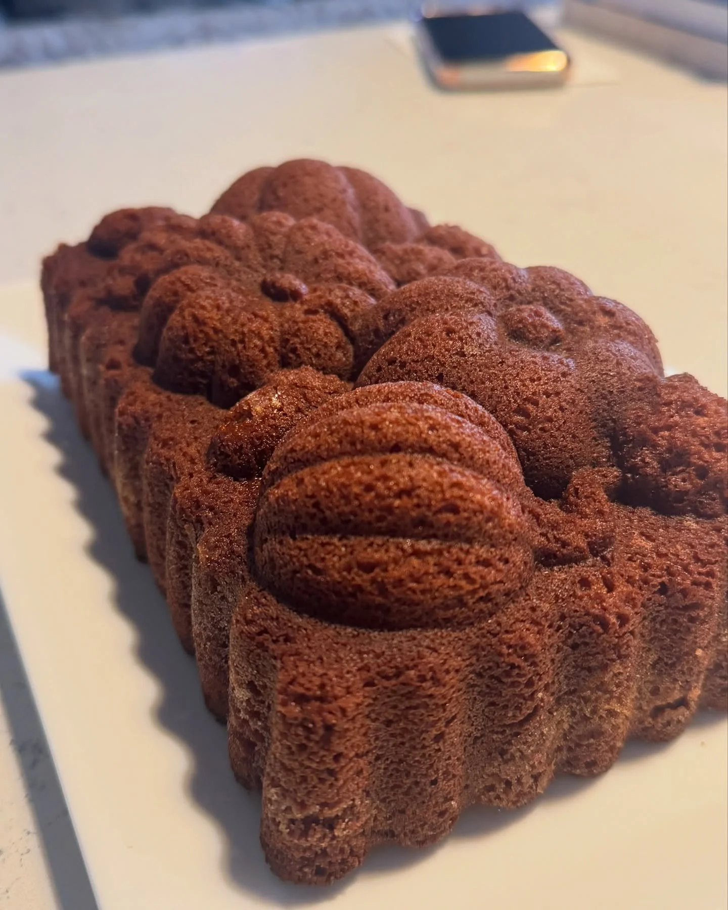 I swear my friends spoil me 🥰 Cindi brought over a home-made gluten free cinnamon loaf and it is ahhhhmazing! Will not be sharing this with little miss Olive.