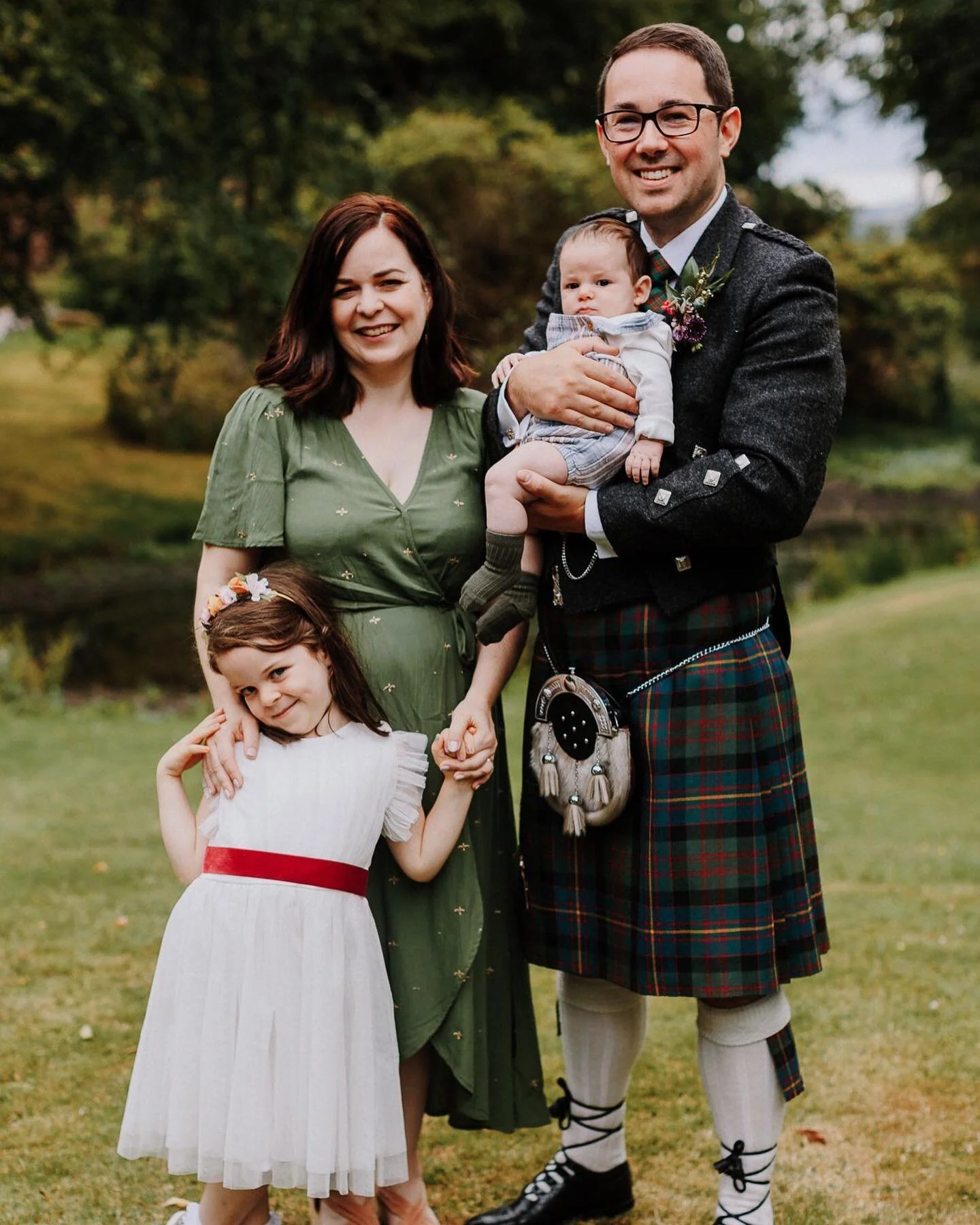 Our first wedding as a family of four 🥰 Mr brother and sister-in-law had the most perfect day at @houseofschivas last week. Thankfully the cake I made for them turned out ok and the icing didn&rsquo;t melt too much in the heat! 🫠

All images by the