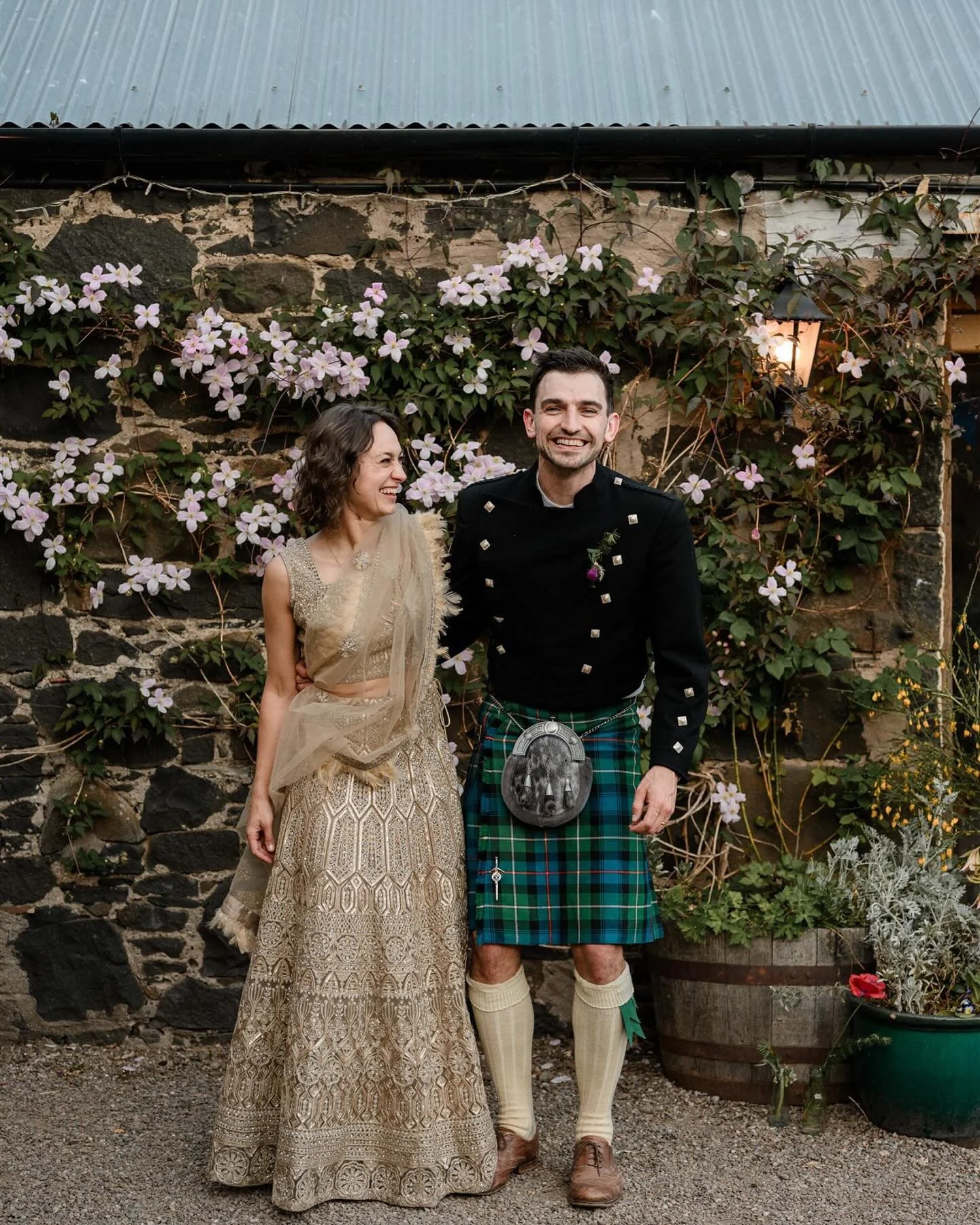 CLAIRE &amp; ALASDAIR // COMRIE CROFT

I think you all probably know by now that I have a particular fondness for weddings at @comriecroftweddings and Claire and Alasdair&rsquo;s big day back in May was no exception! A beautiful wedding dress handmad