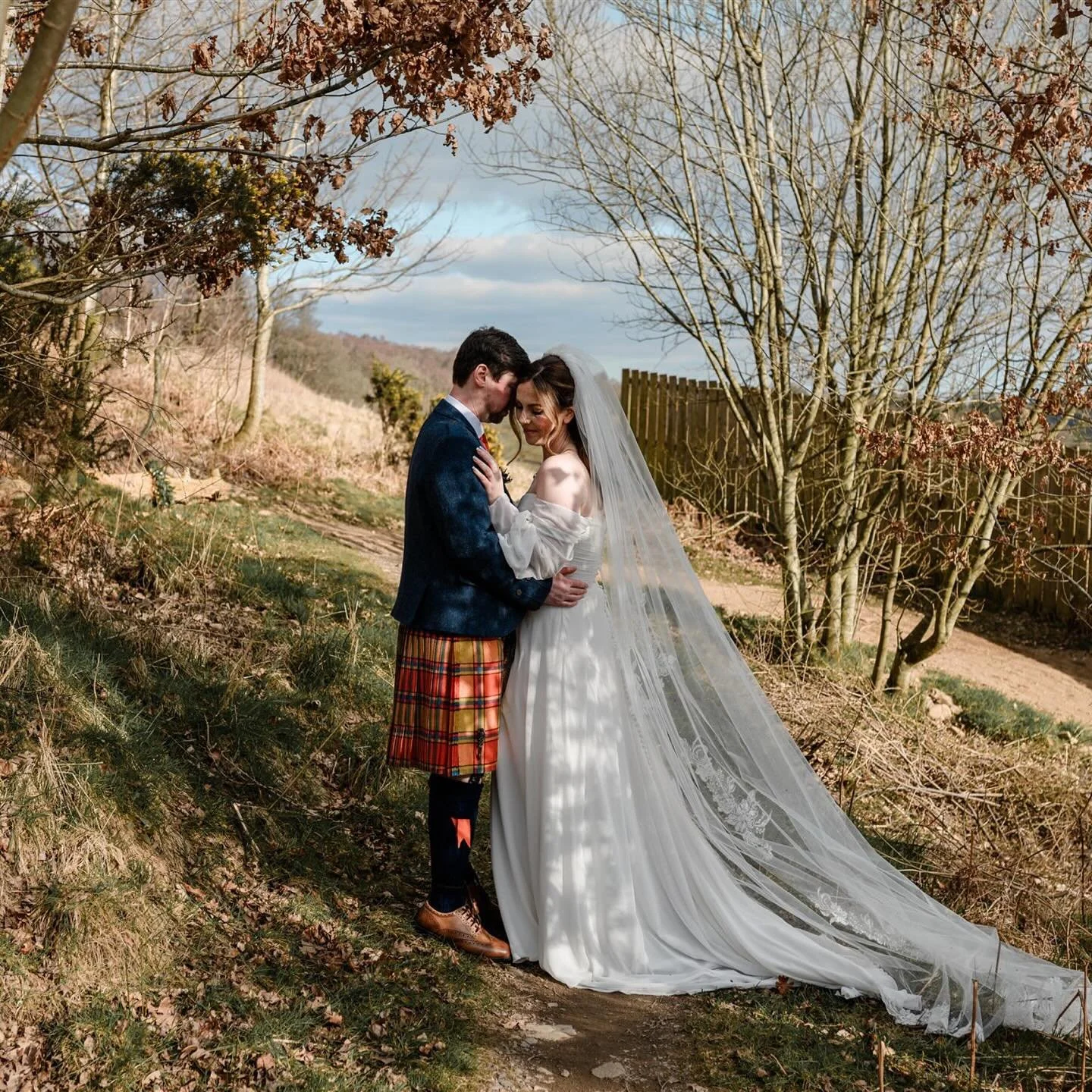 KAITLIN + MARK // COMRIE CROFT

A beautiful sunny day for a beautiful sunny couple&hellip; the perfect day to kick off my 2025 wedding season 💕

Venue : @comriecroftweddings
Celebrant : @beverleycelebrant
Florist : @neptune_glasgow
Catering : @frisk