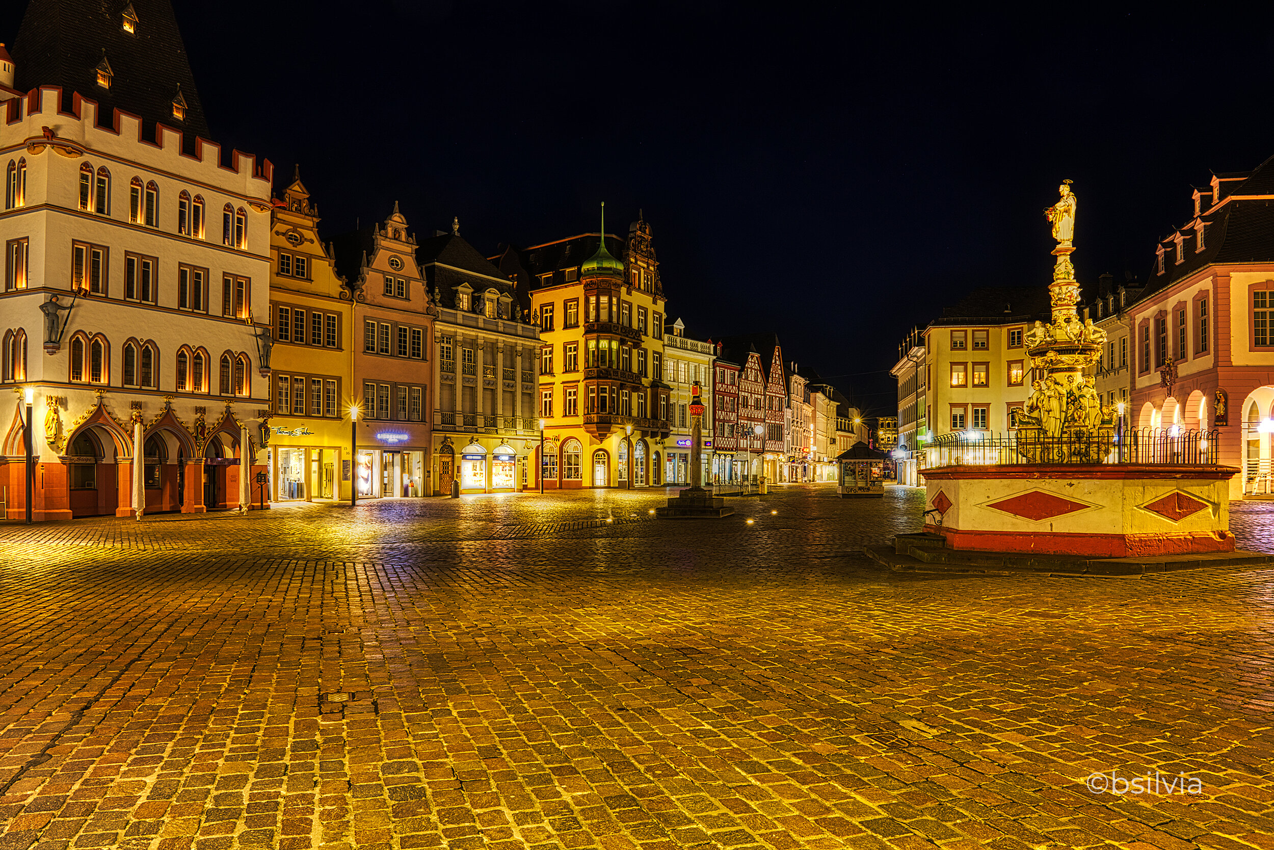Trier by night