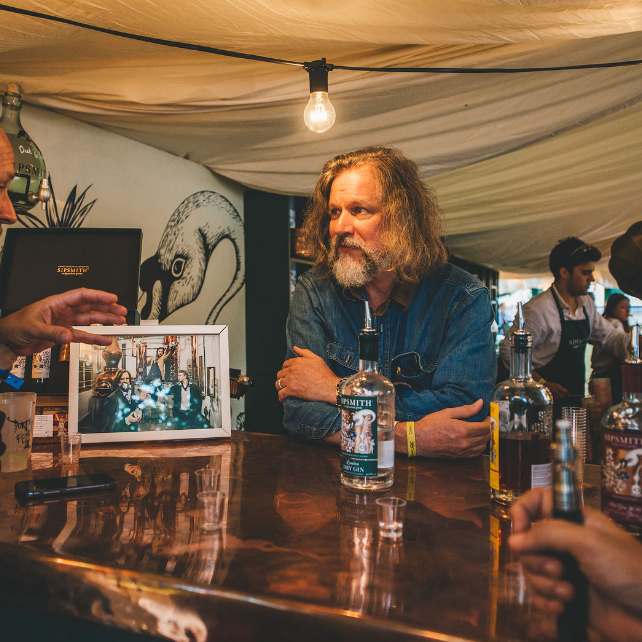 Sipsmith-Gin-Travelling-Gin-Shop-Bar-Copper-Top-Sipsmith-Founder.png