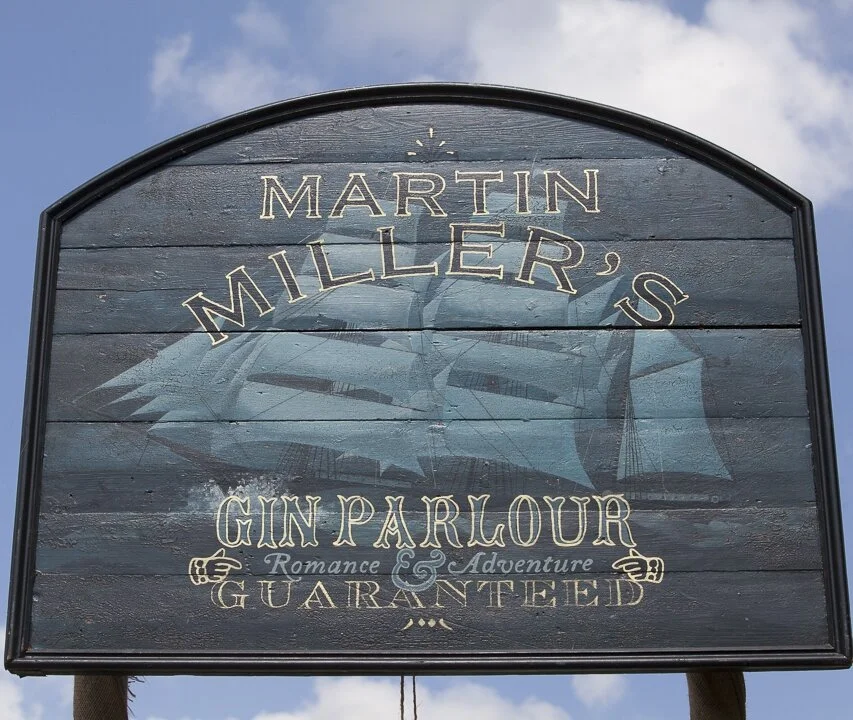 Wilderness-2016-Handmade-Signs-Martin-Miller-Gin-Hand-Painted-Sign-1.jpg