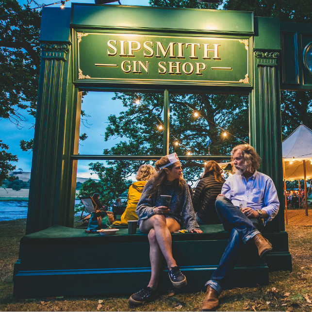 Sipsmith-Gin-Travelling-Gin-Shop-Frontage.png