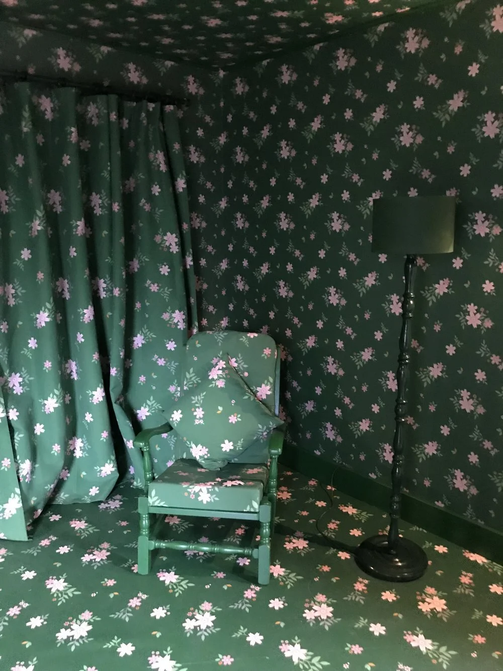 V&A-Frida-Kahlo-Entrance-Wallpaper-Armchair-Frida's-Parlour.jpg