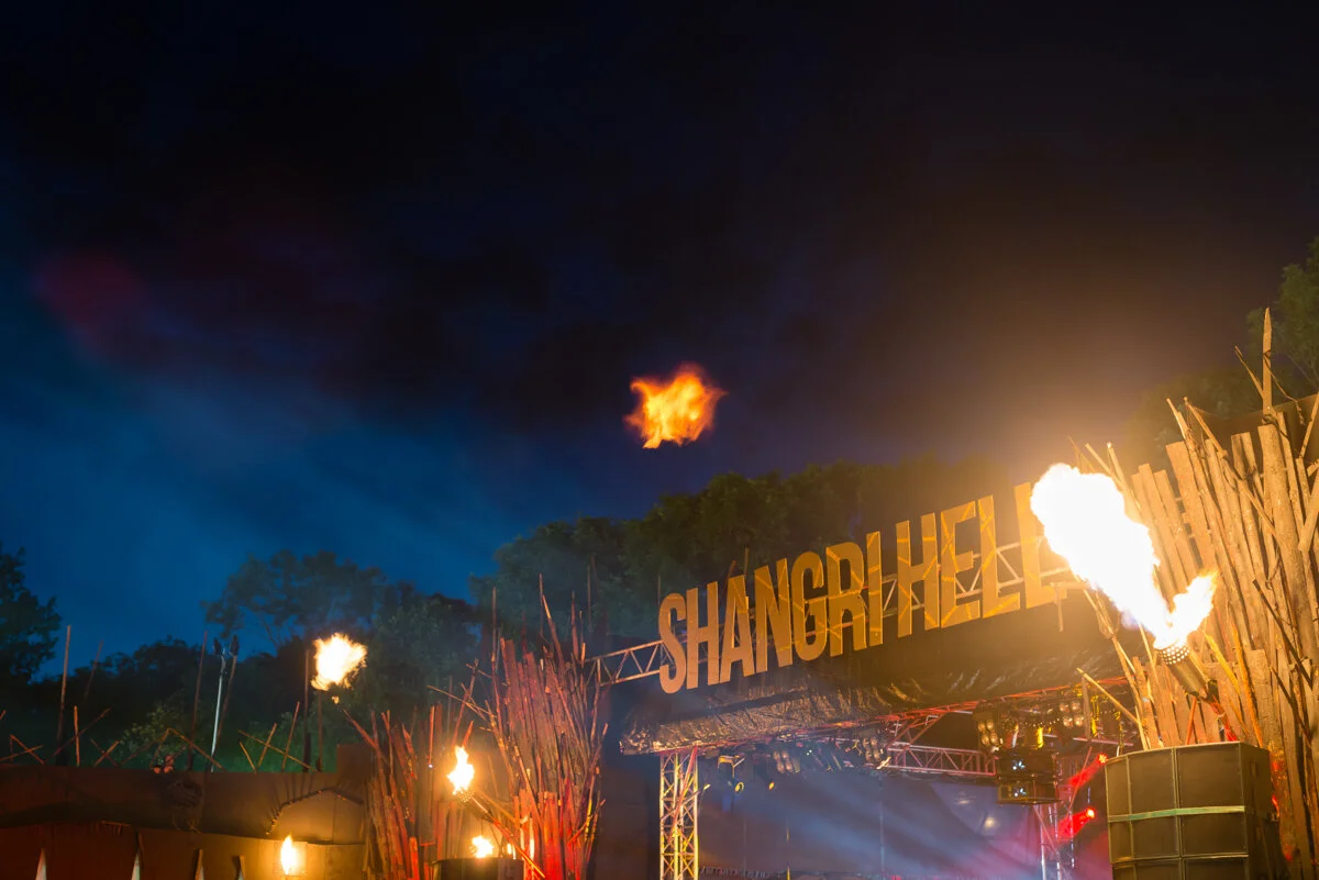 Glastonbury-2014-Shangri-LaHell-Stage-Signage-Flames.jpg
