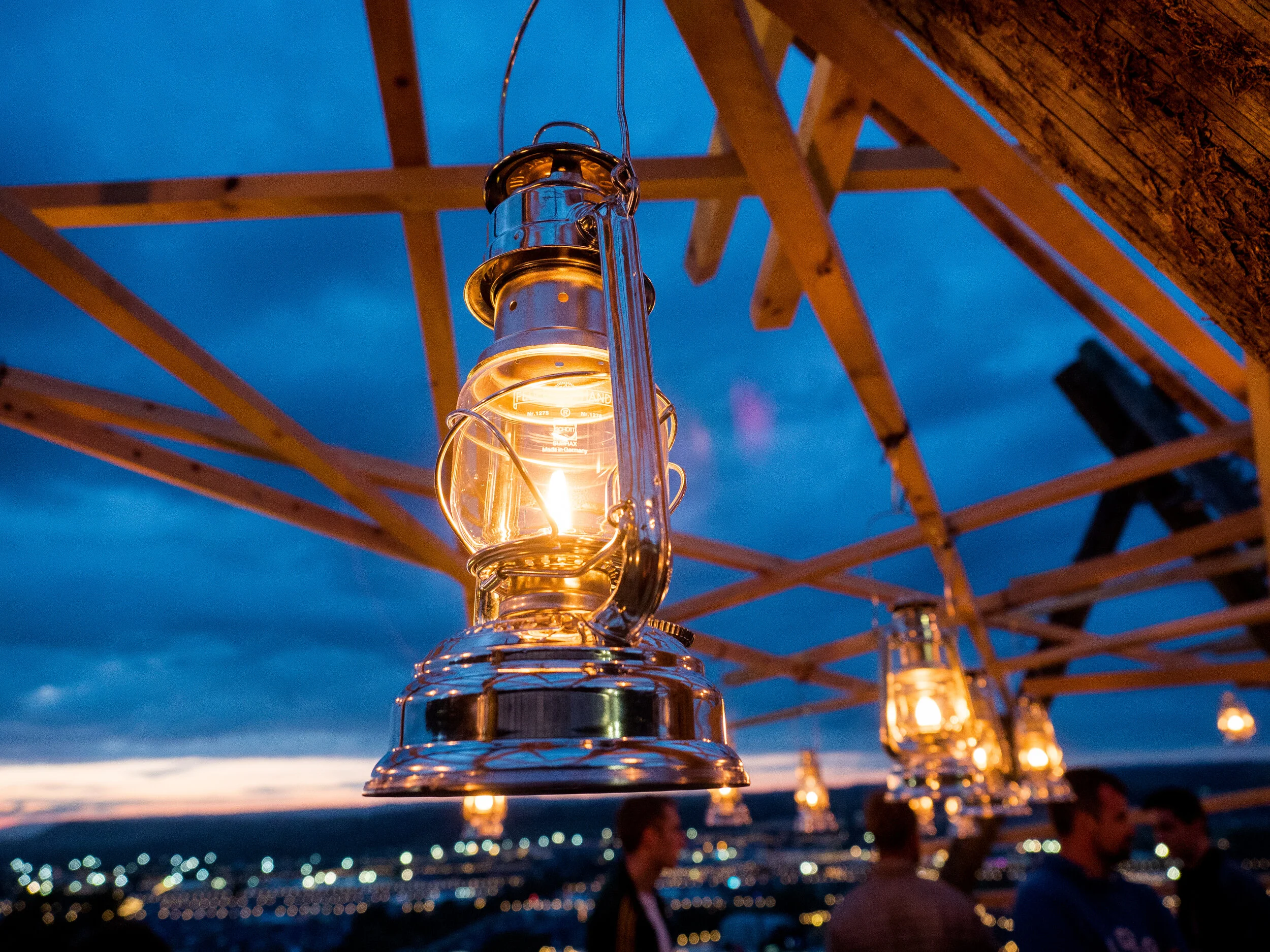 Glastonbury-Temple-Lamps-Timber-Detail.jpg