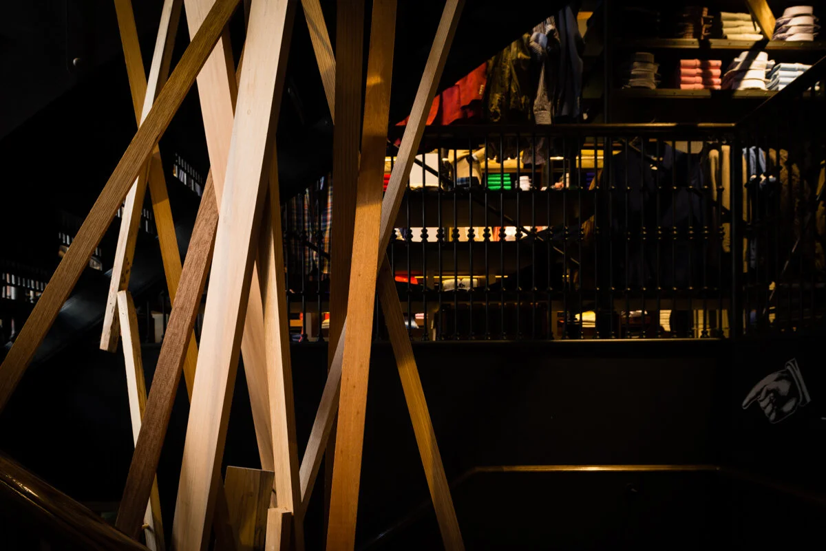 Hackett-Regent-Street-Installation-English-Hardwoods-Timber-Detail-6.jpg