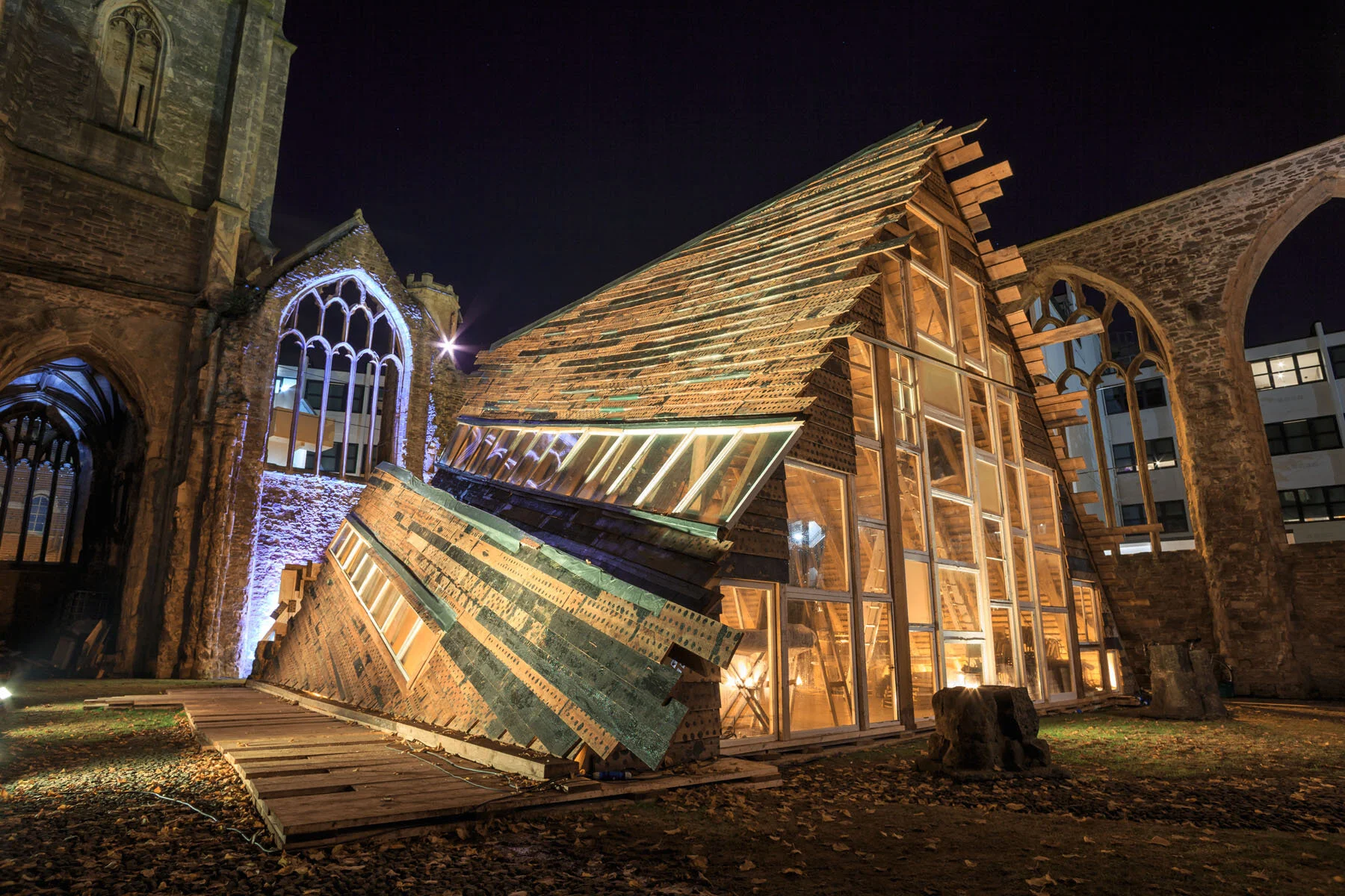 Sanctum-Bristol-Situations-Theaster-Gates-Performance-Venue-Reclaimed-Timber-Bristol-Night.jpg