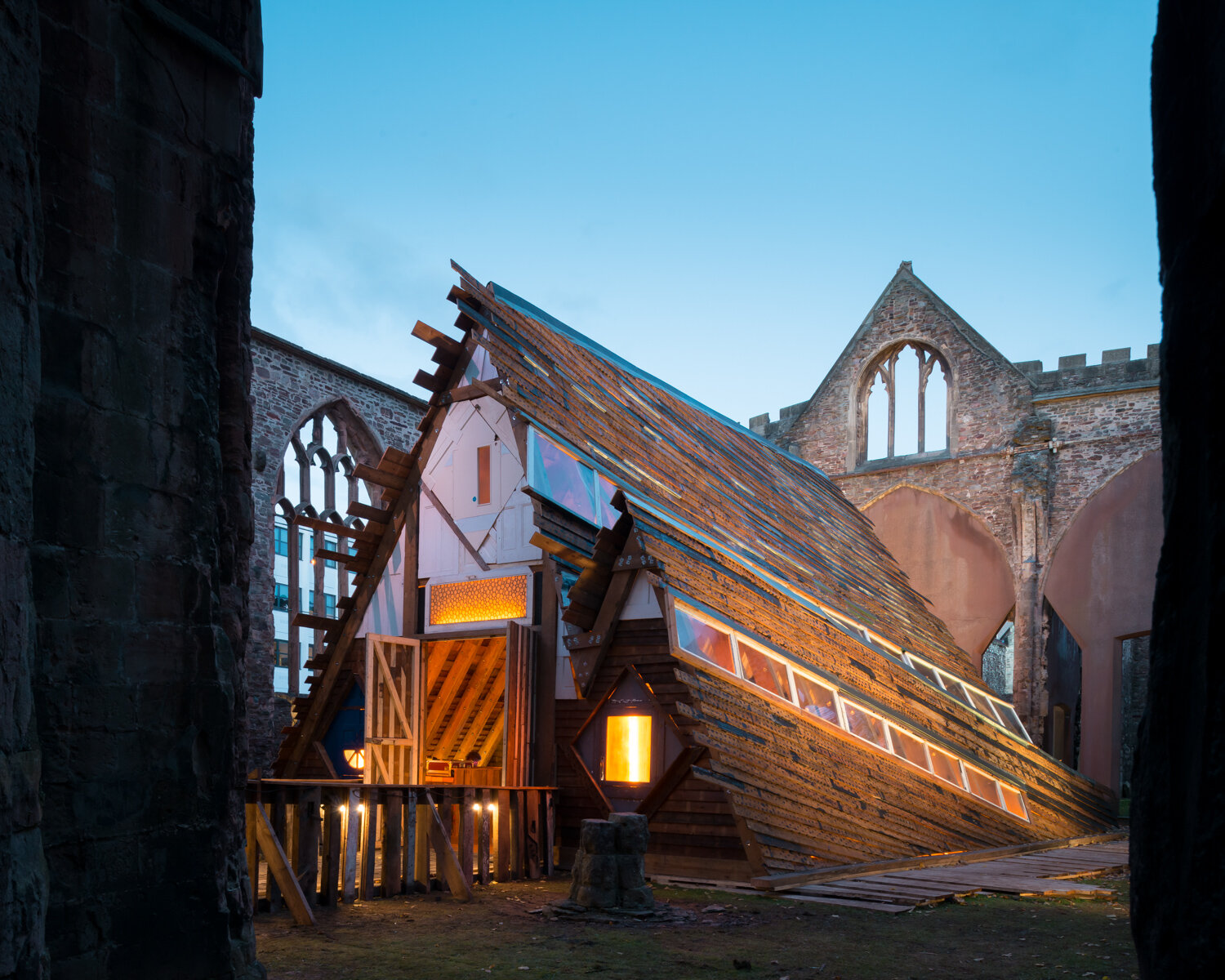 Sanctum-Bristol-Situations-Theaster-Gates-Performance-Venue-Reclaimed-Timber-Bristol.jpg