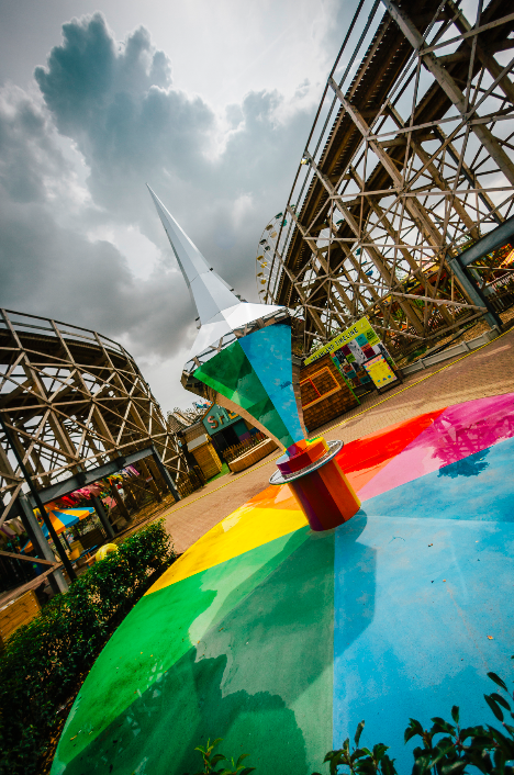 Dreamland-Spinning-Top-Mirrored-Reflections-1.png