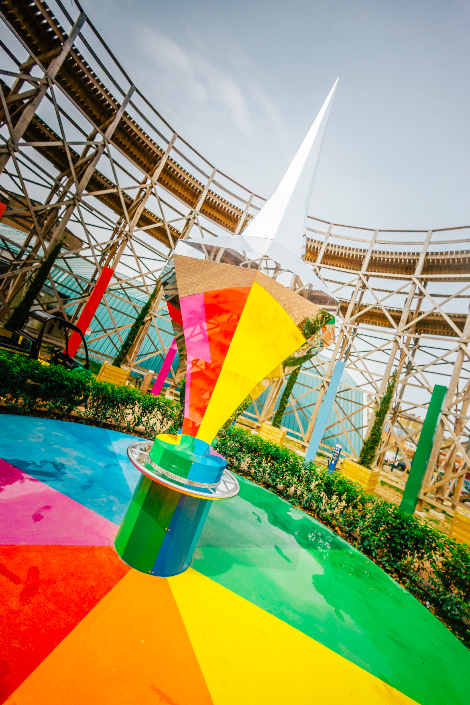 Dreamland-Spinning-Top-Mirrored-Reflections-4.png