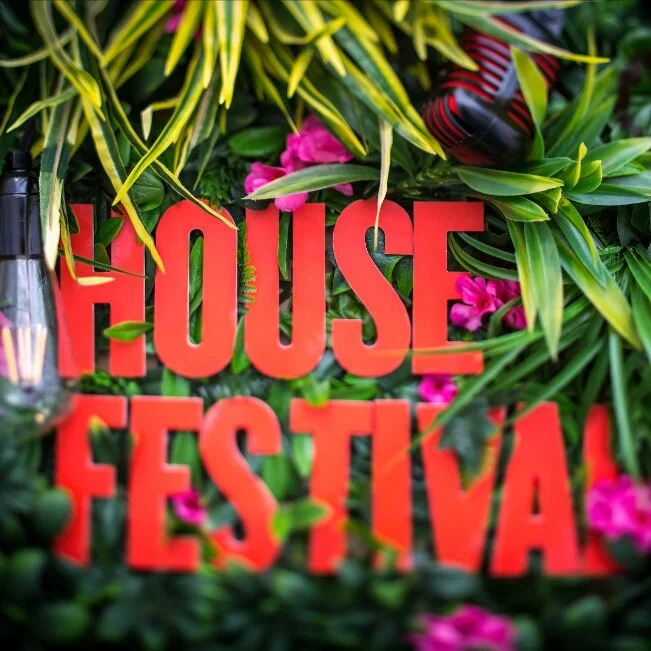 House-Festival-YouTube-Signage.jpeg