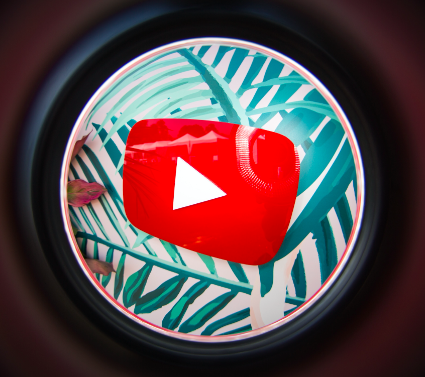 House-Festival-YouTube-Logo-Mirror-Detail.png