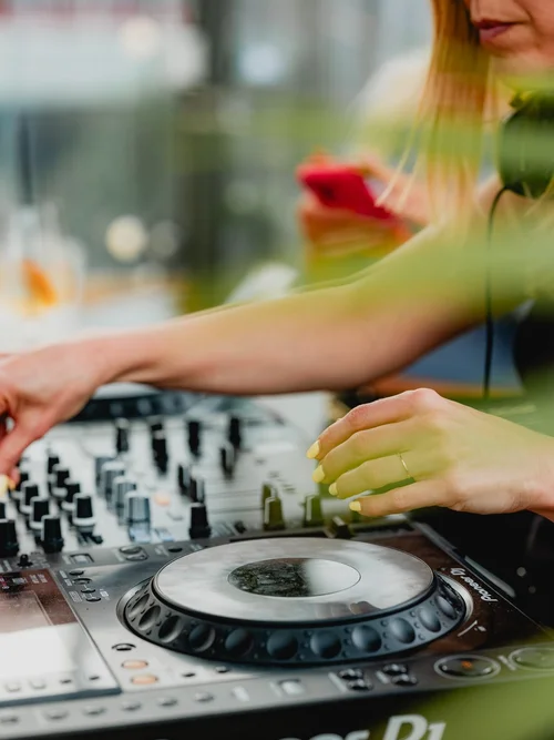 Saturday Rooftop Sessions