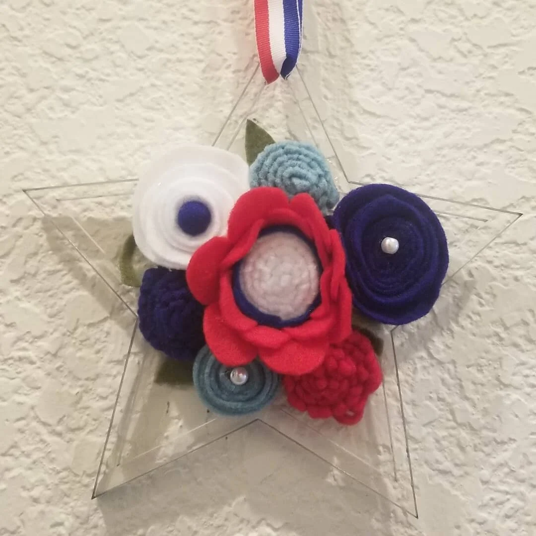 July Craft Kit: 4th of July Crafts, acrylic star with felt flowers