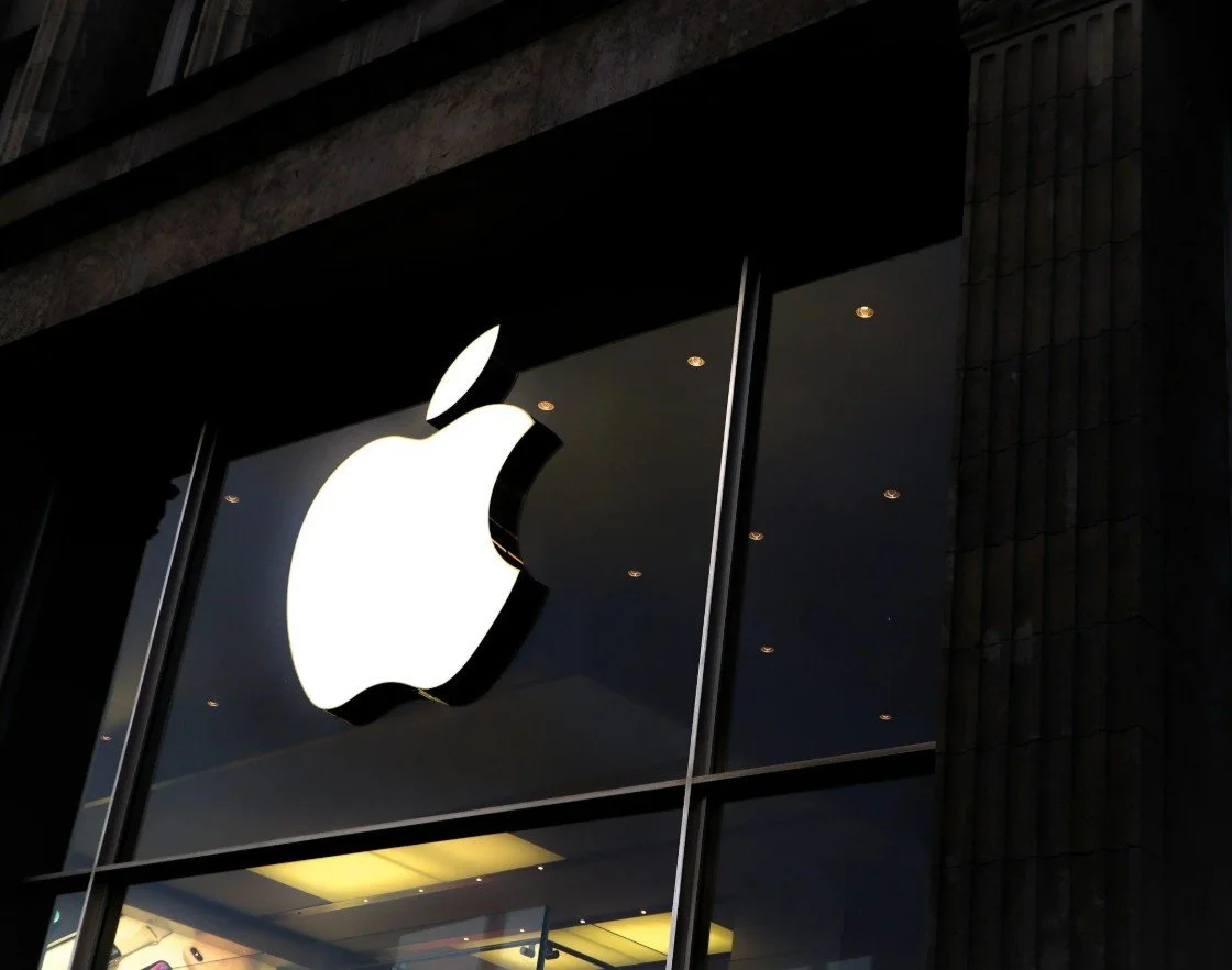 Was Steve Jobs a Great Leader, or Just a Brilliant Builder?