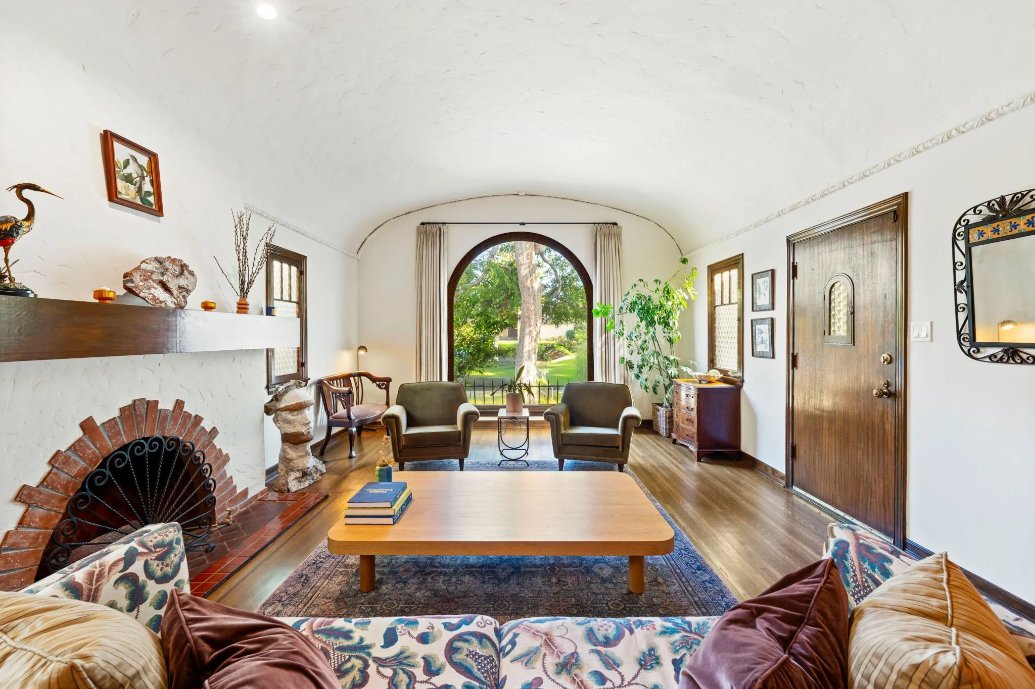 Sierra Bonita LIving Room 1.jpg