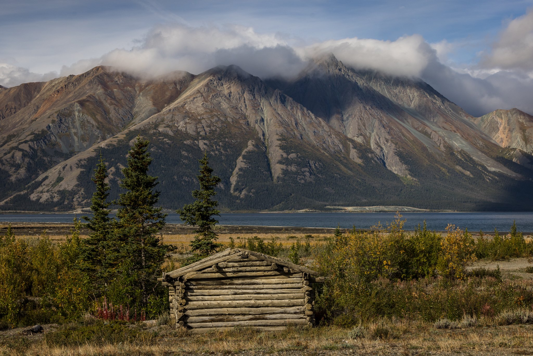  Postcard views of the Yukon. 