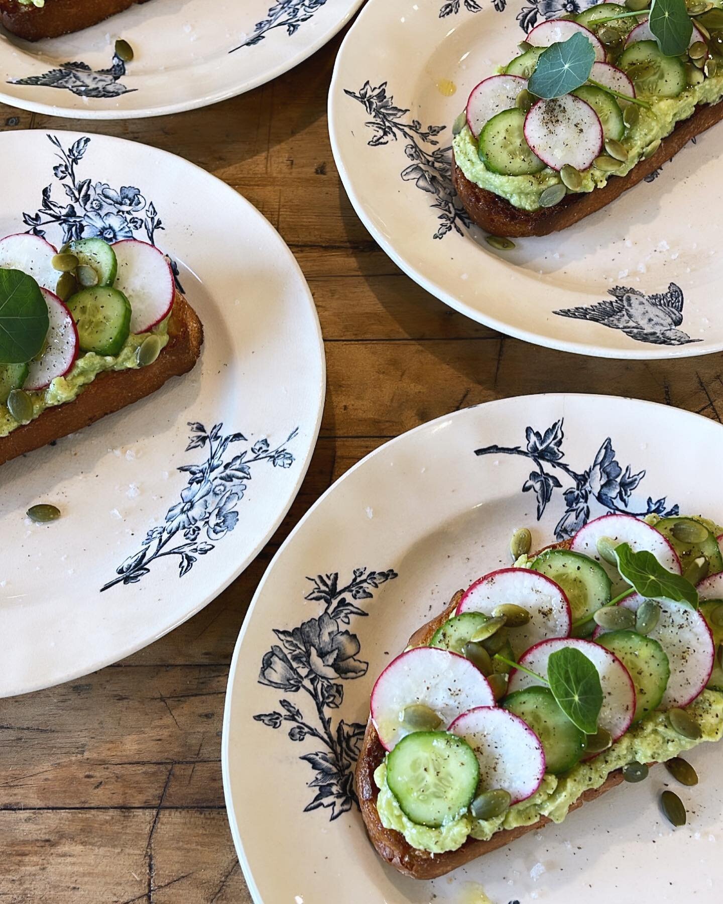 Avocado toast with shaved radish &amp; cucumber, pepitas, Grace Ranch olive oil, nasturtiums &amp; flaky sea salt on the menu this morning&hellip; trying to mix some greens into the rotation occasionally 😉 don&rsquo;t worry the biscuits &amp; scones