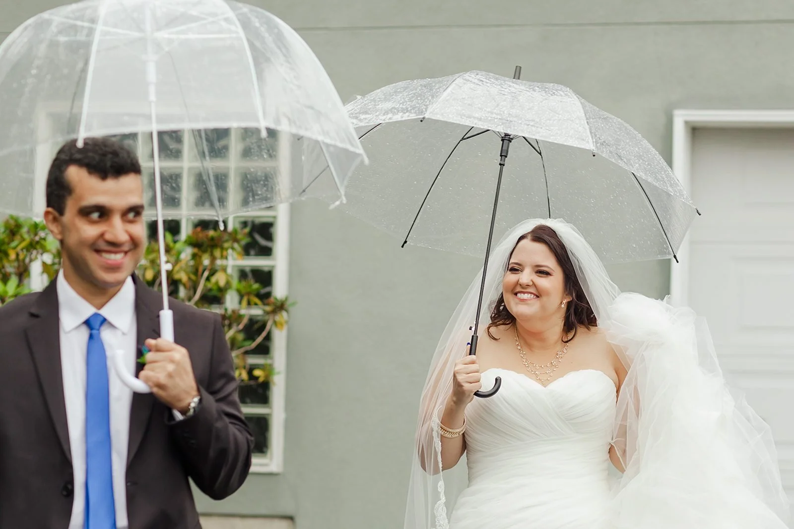 bride and groom seeing each other for the first time