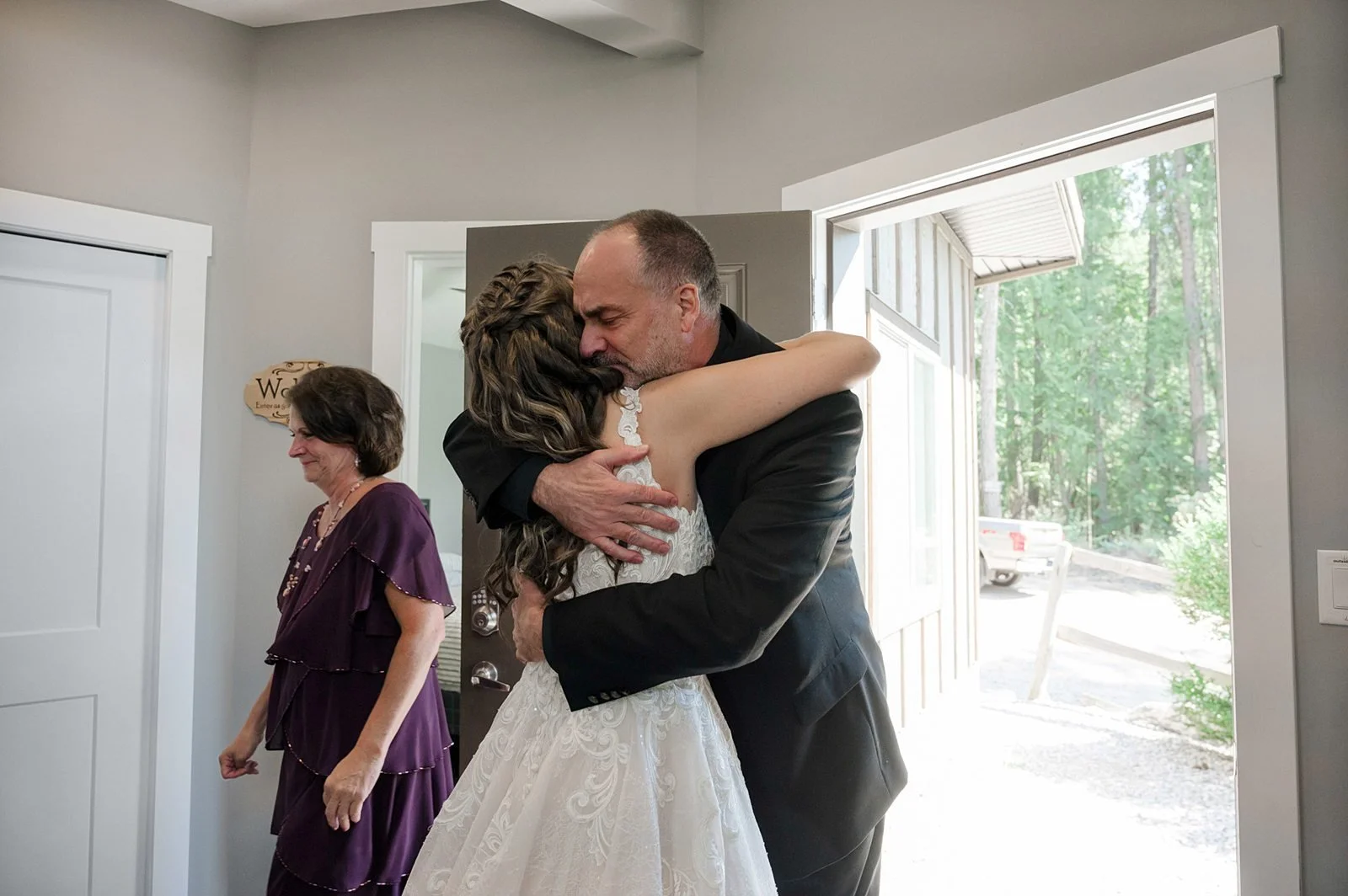 first look of bride and her father