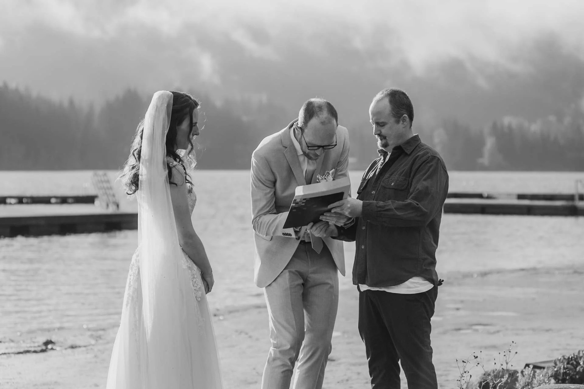 how to tell your family youre eloping 013.jpg