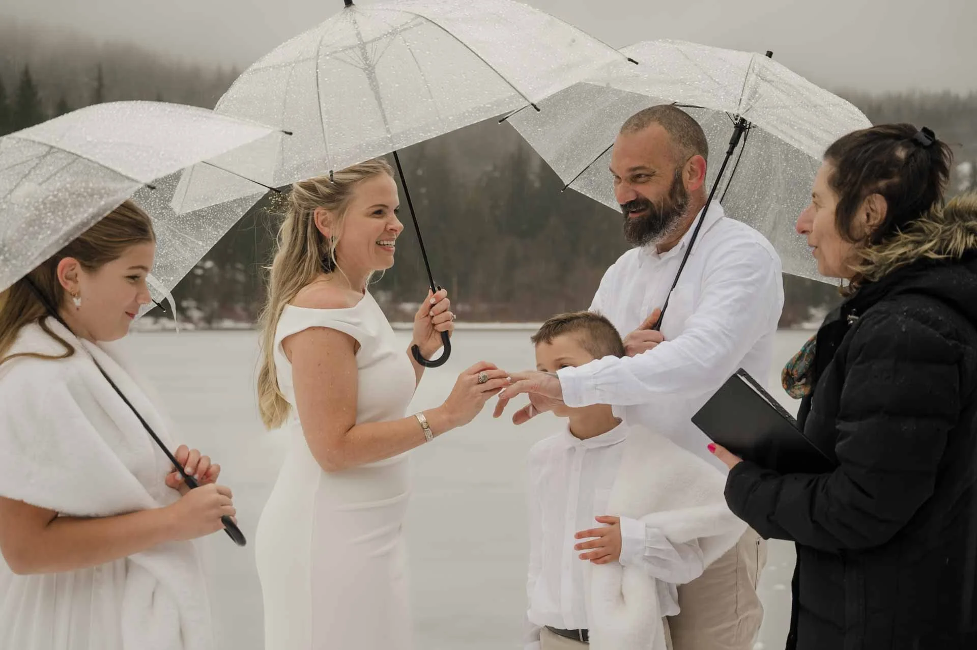 nita lake elopement 032.jpg