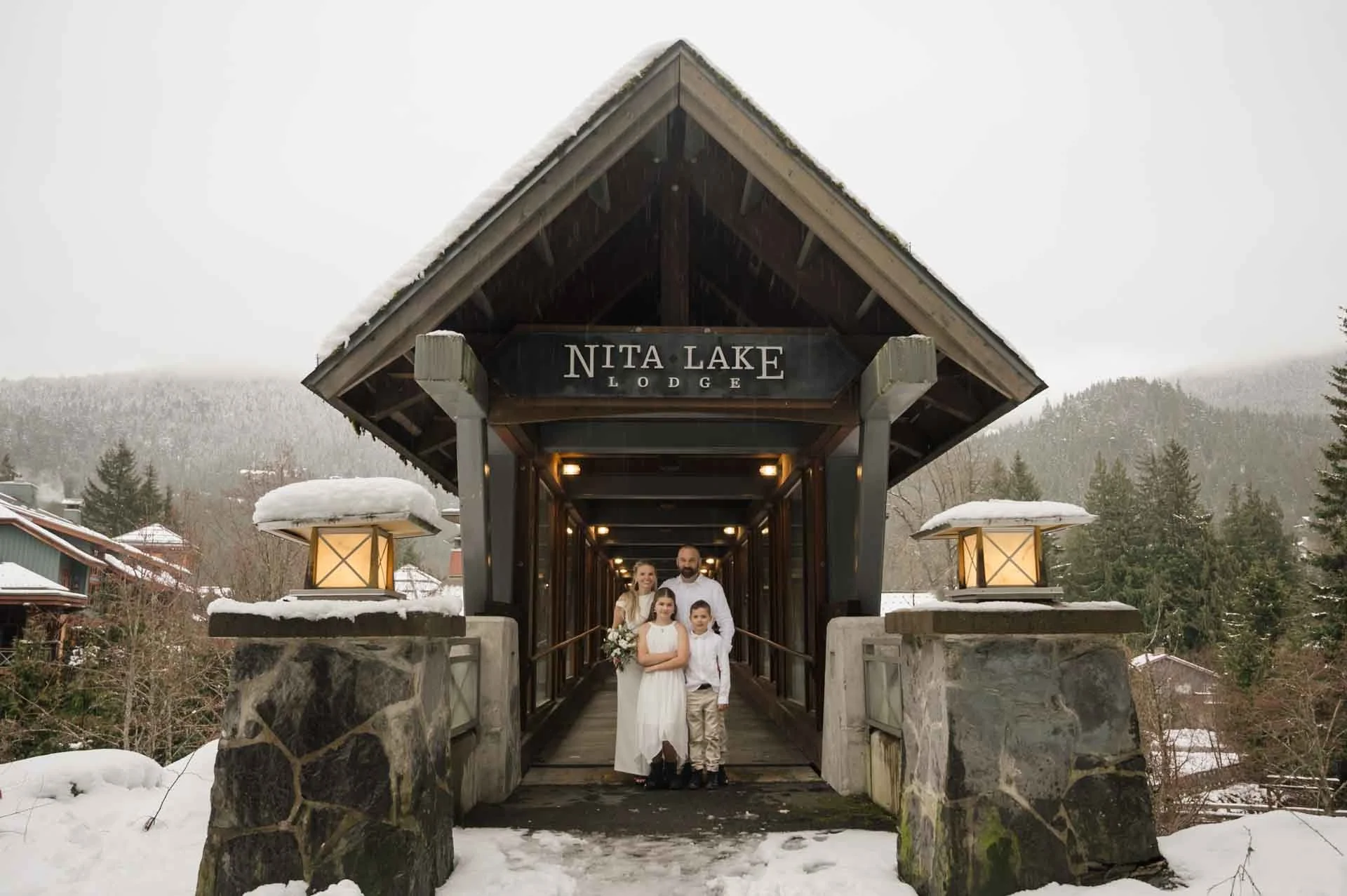 A Snowy Nita Lake Elopement
