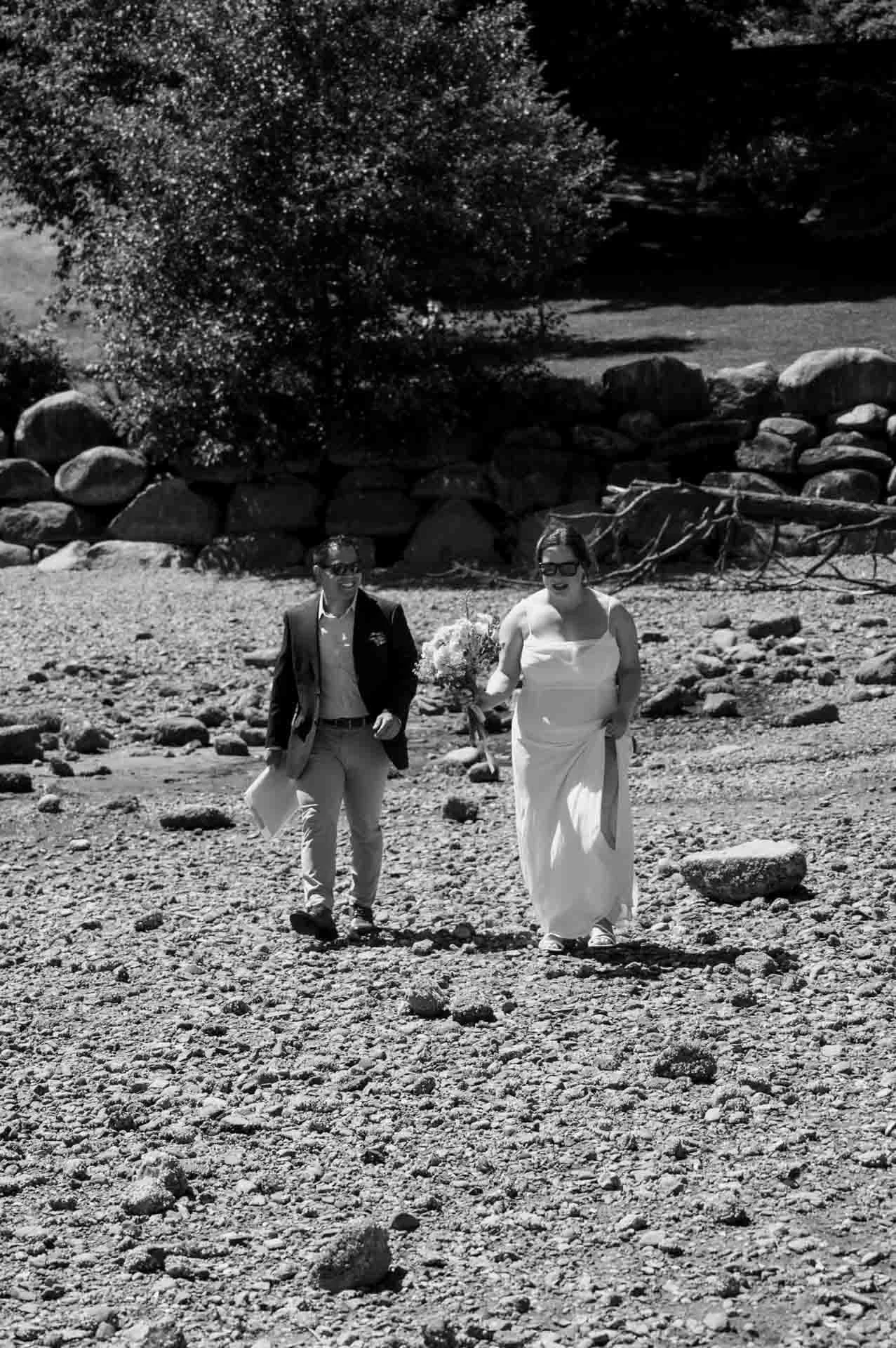 Deep cove elopement 001.jpg