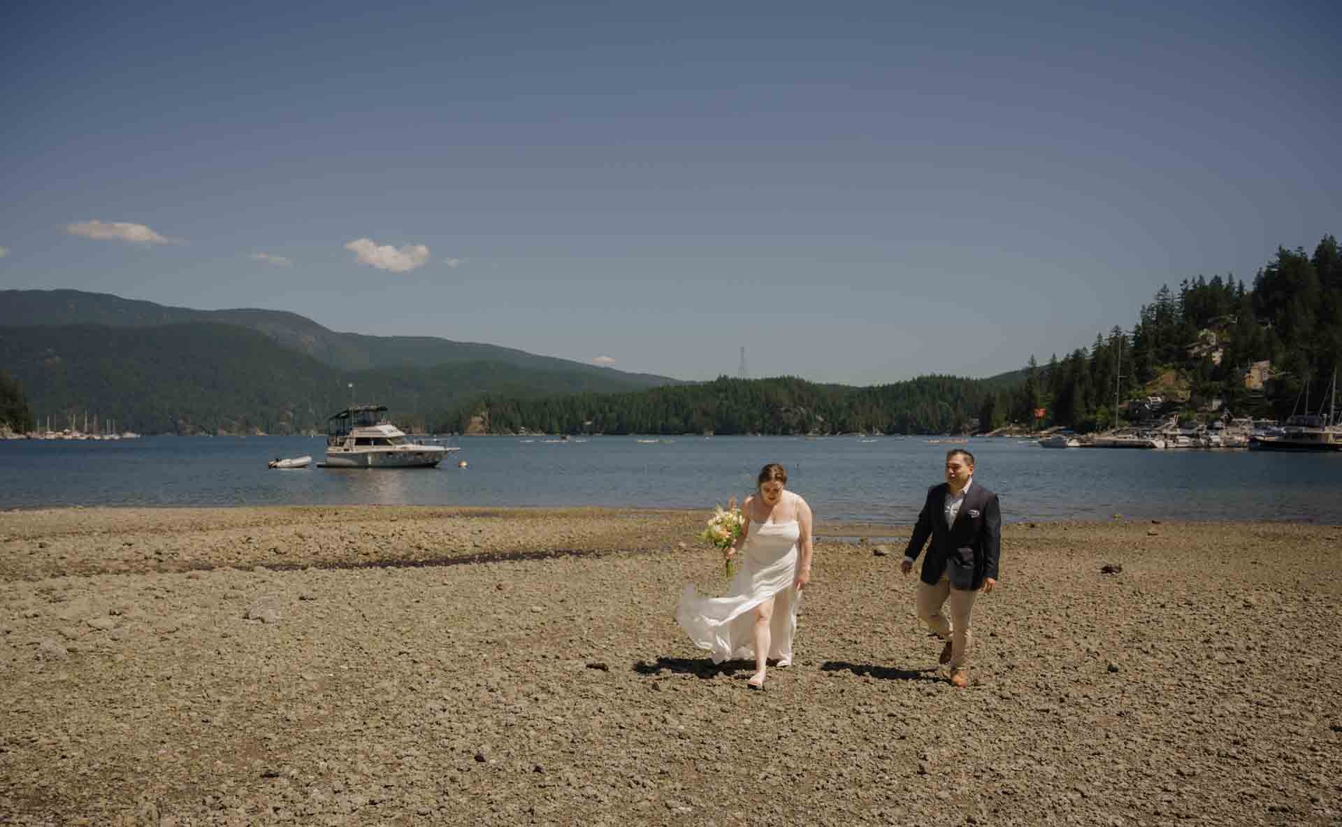 Deep cove elopement 003.jpg