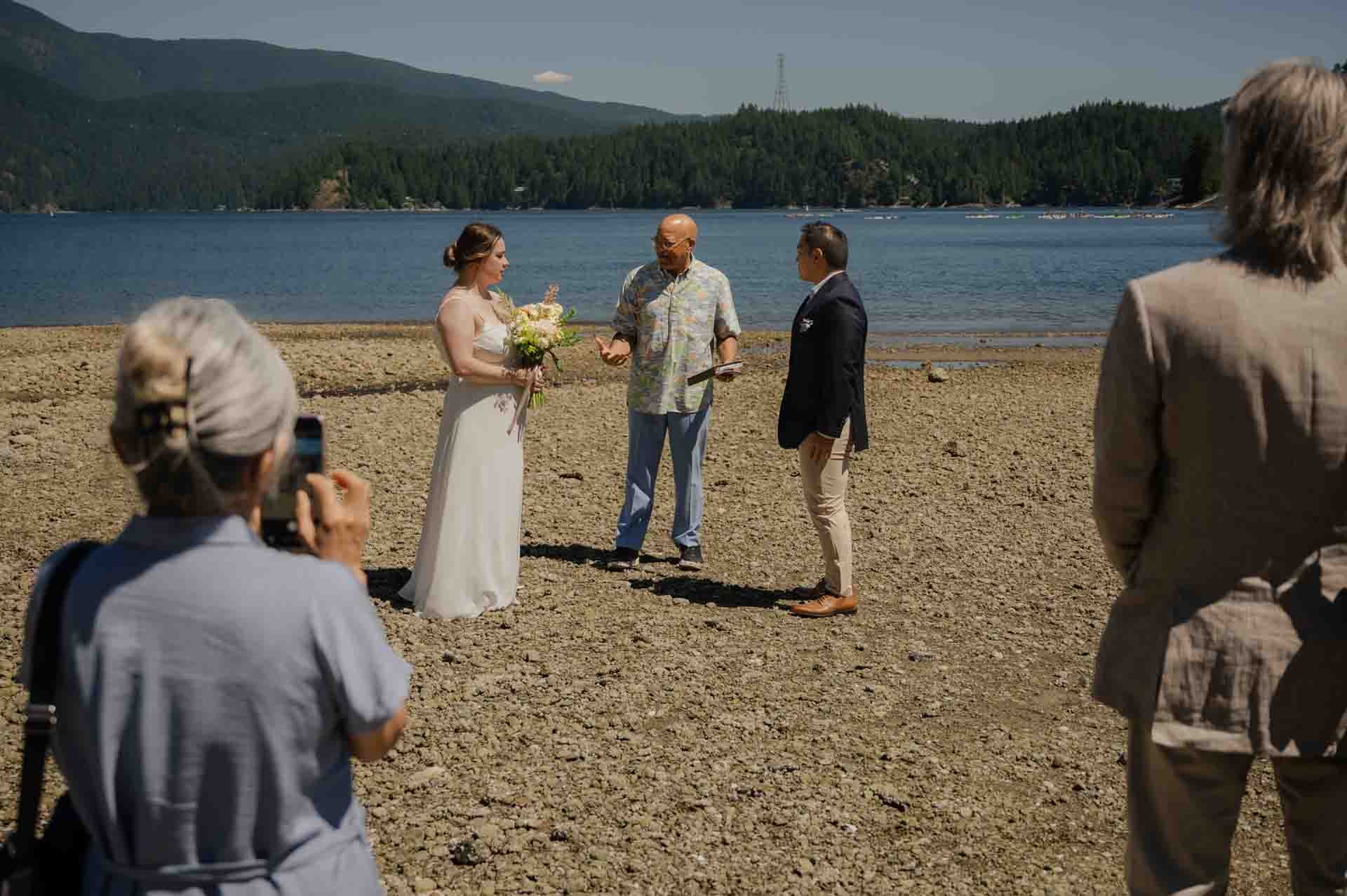 Deep cove elopement 006.jpg