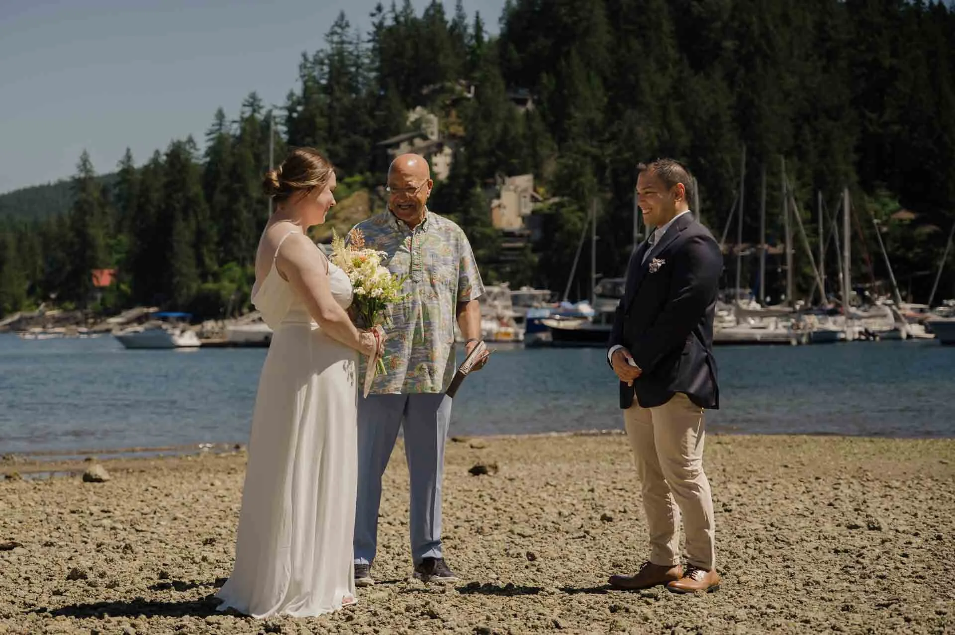 Deep cove elopement 010.jpg