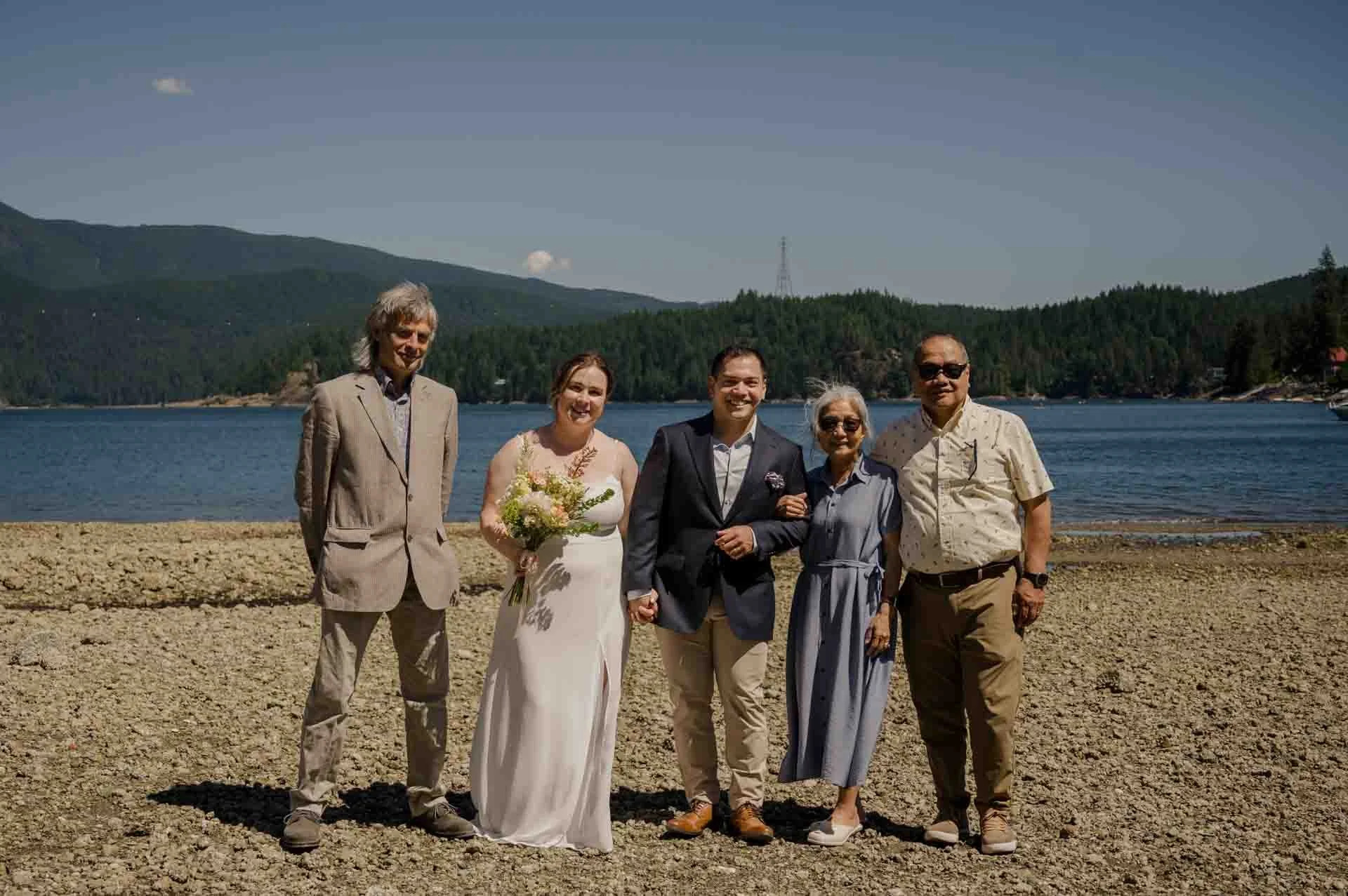 Deep cove elopement 025.jpg